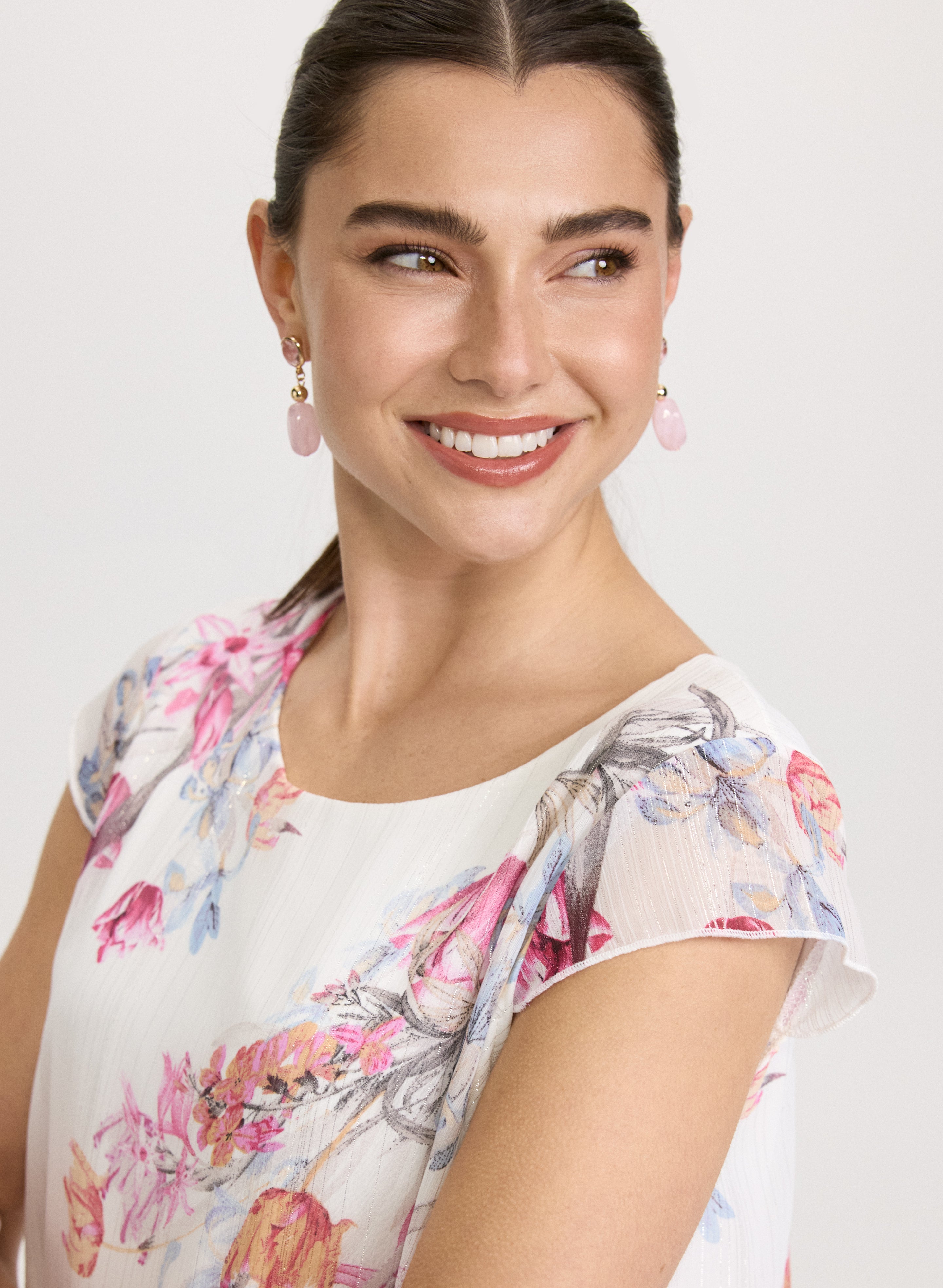 Elegant Floral Chiffon Blouse for Women - Lightweight Summer Tops - Perfect for Office, Date Night & Casual Outings