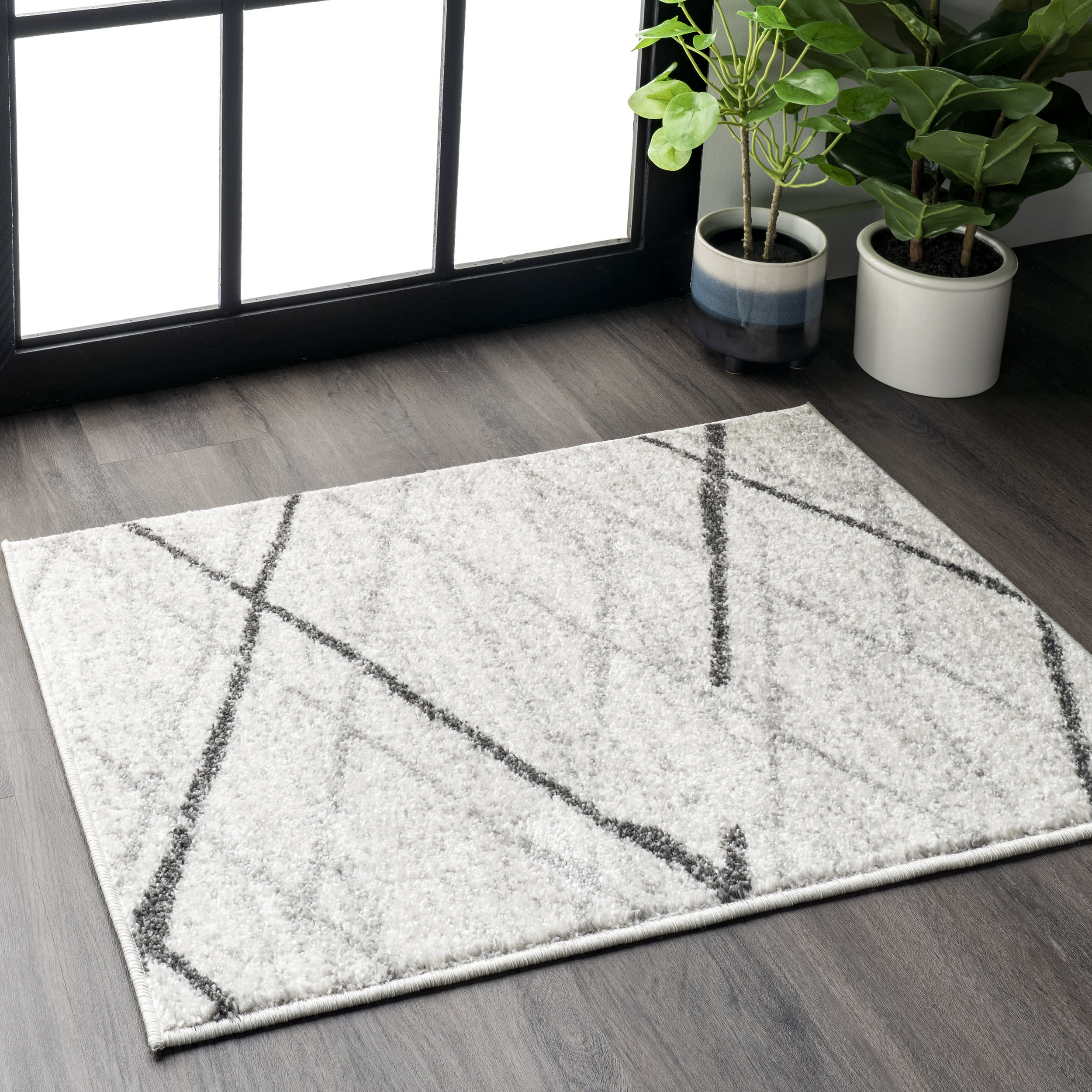 Stylish Grey Broken Lattice Pattern Area Rug - Perfect for Living Room, Bedroom, or Office Decor