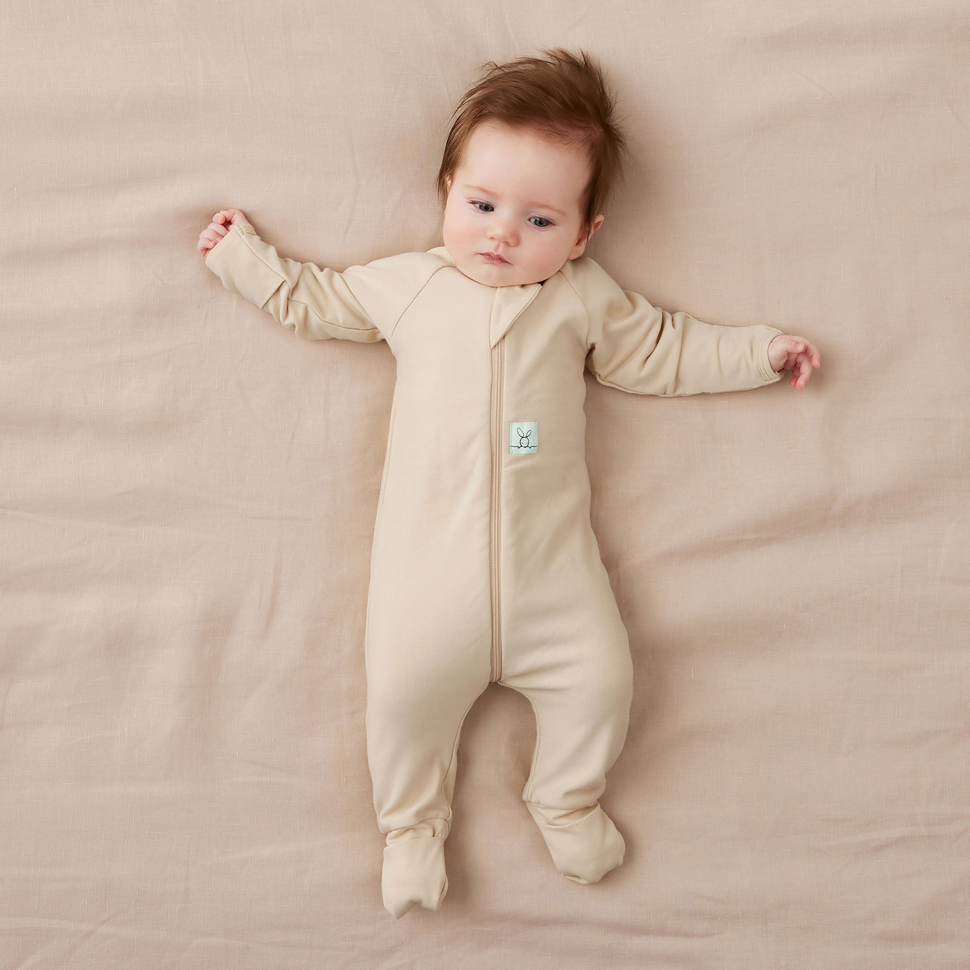 ergoPouch 1.0 TOG Long Sleeve Sleep Zip Bodysuit for Babies - Vanilla Color | Soft & Warm Infant Sleepwear for Winter Nights & Nursery Comfort