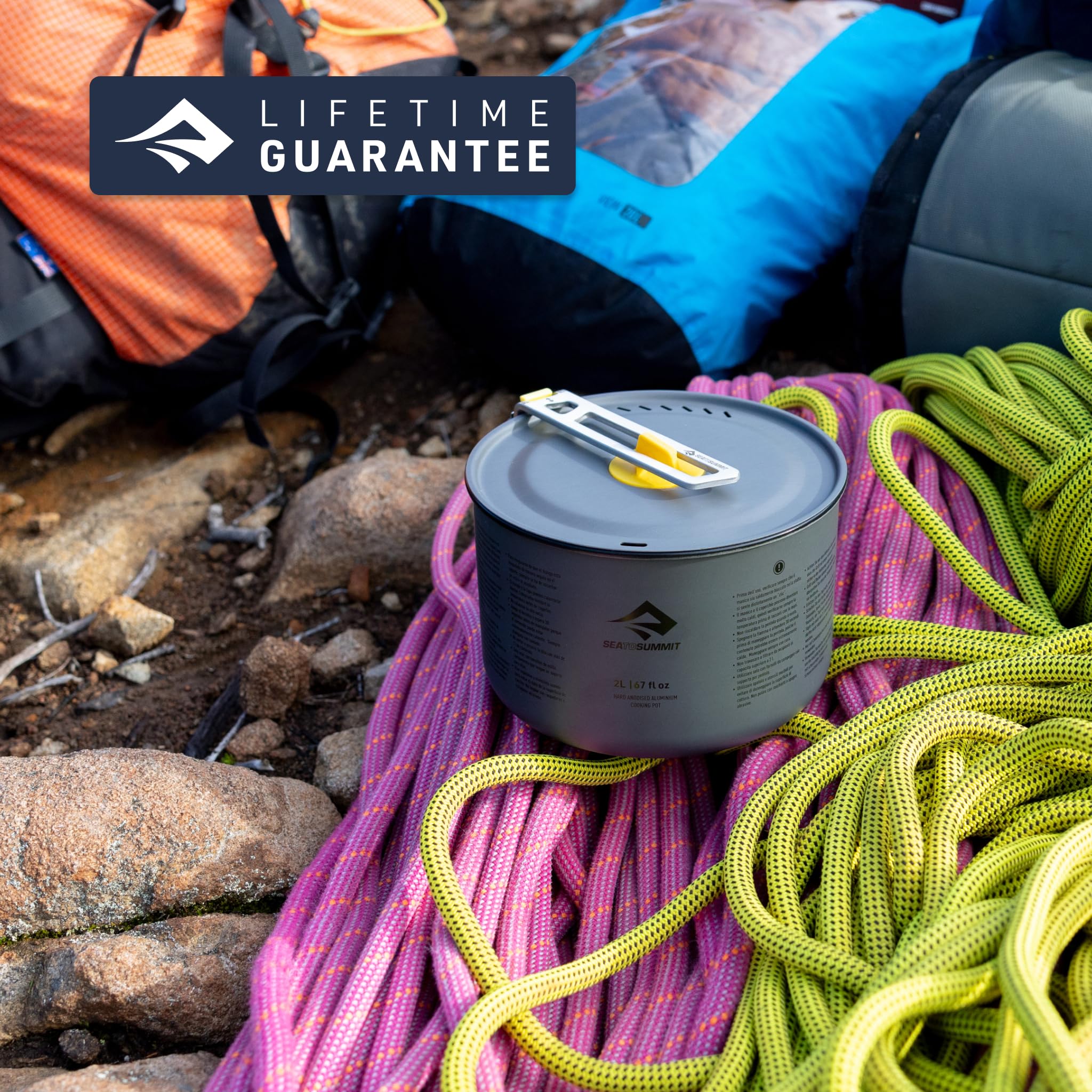 Sea to Summit Frontier Ultralight Camping Cook Pot - 750ml Lightweight Backpacking Pot with Lid - Perfect for Hiking, Camping & Outdoor Adventures