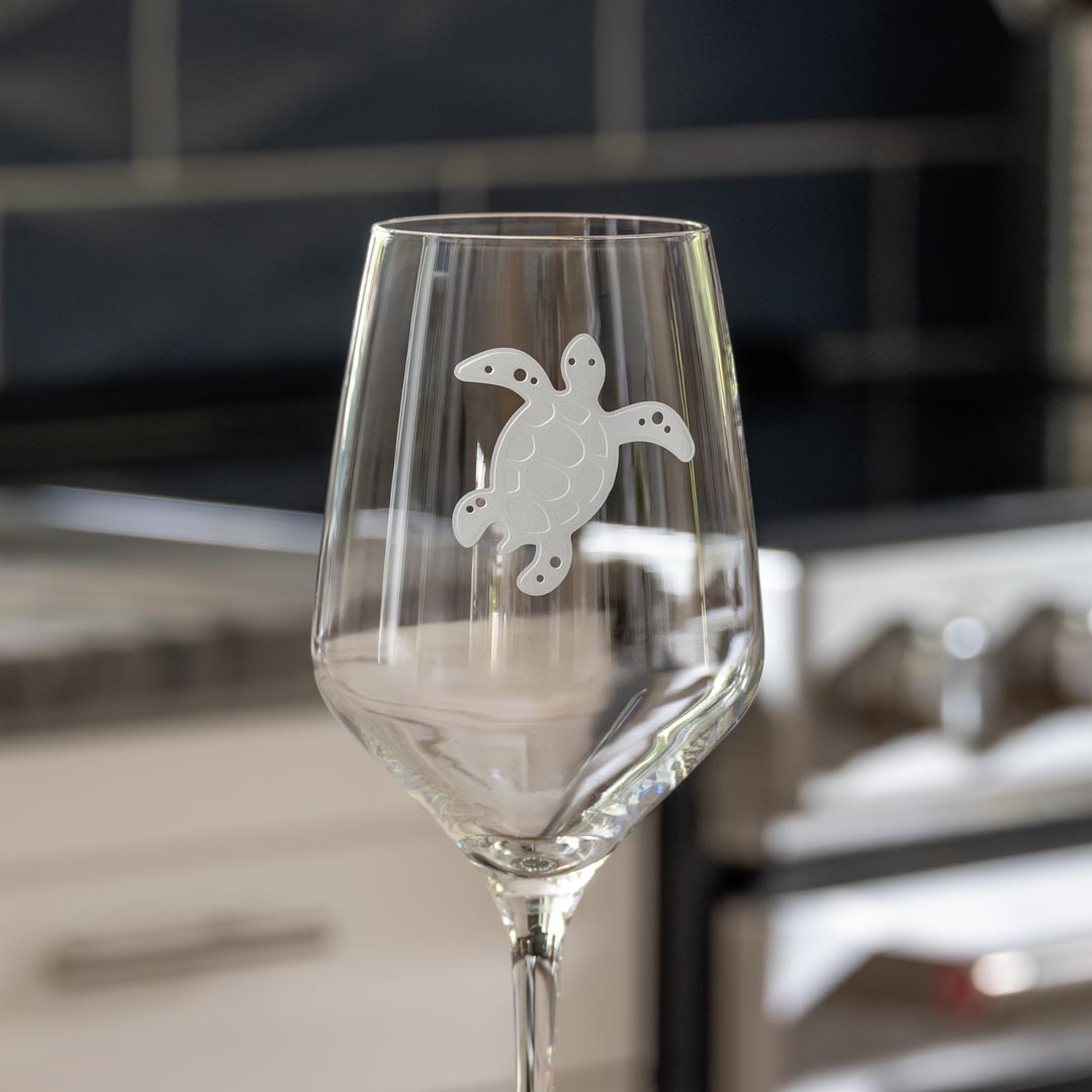 Premium 19.75oz Turtle All-Purpose Wine Glasses Set of 2 - Perfect for Red Wine, Cocktails, and Entertaining at Home or Parties