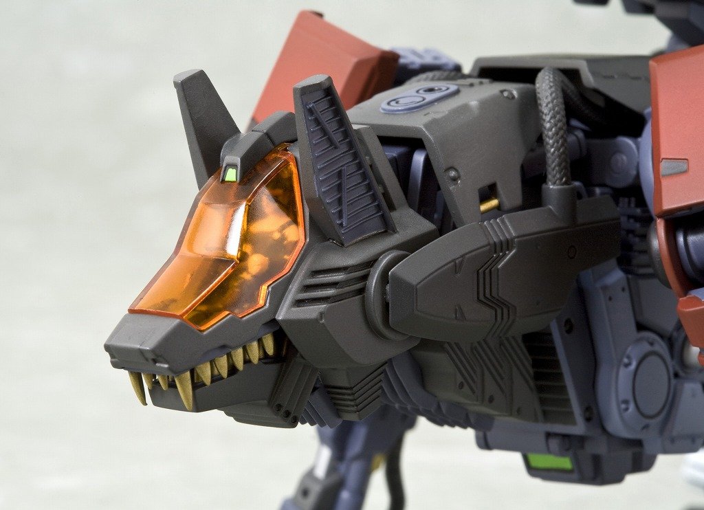 ZOIDS Command Wolf Irvine Custom 1/72 Scale Plastic Model Kit by Kotobukiya - Anime Mecha Action Figure for Collectors & Hobbyists - Perfect for Display, Gifts & Japanese Robot Model Enthusiasts