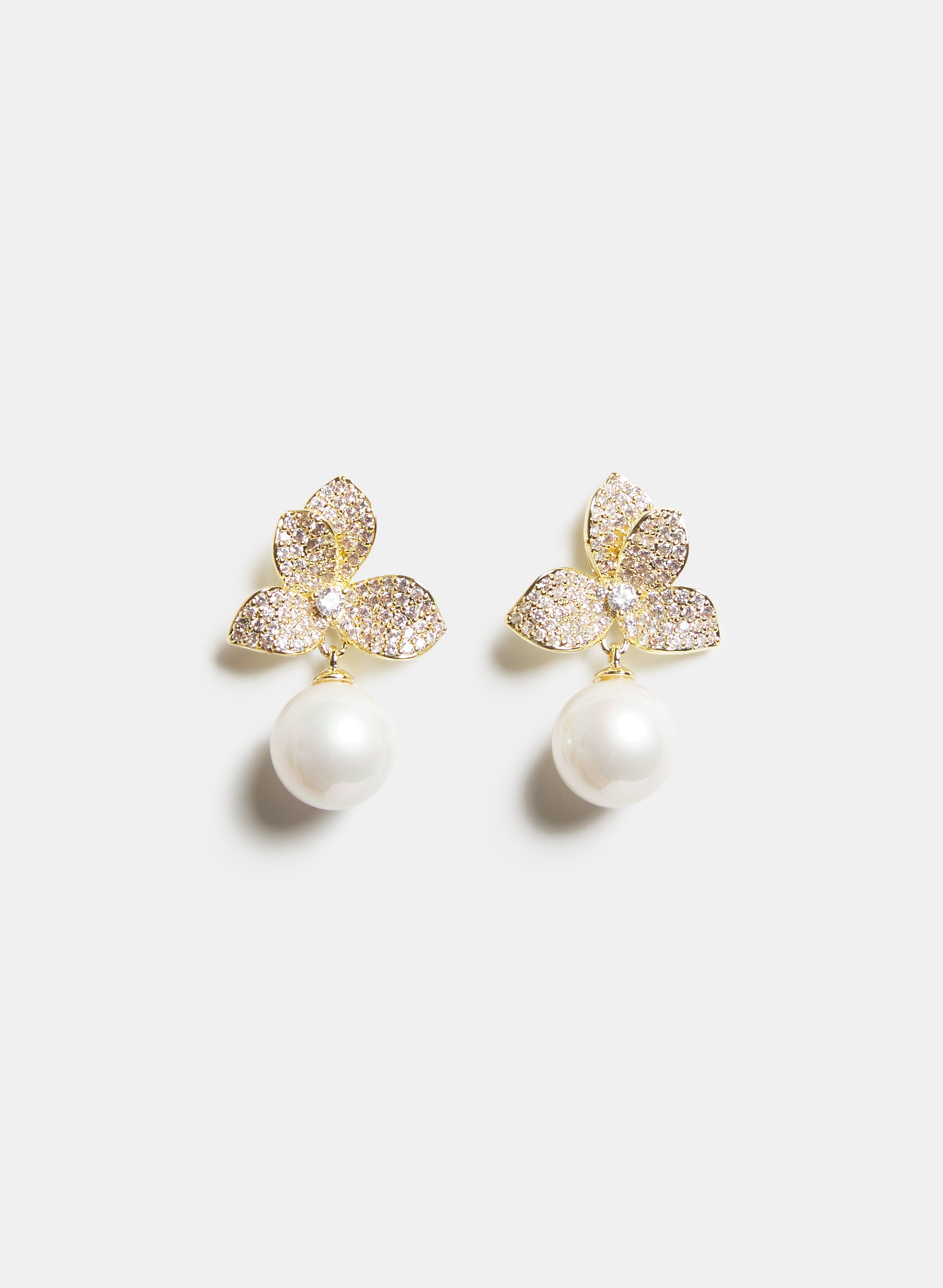 Exquisite Floral Pearl Drop Earrings for Women - Elegant Handmade Dangle Jewelry for Weddings, Parties & Special Occasions