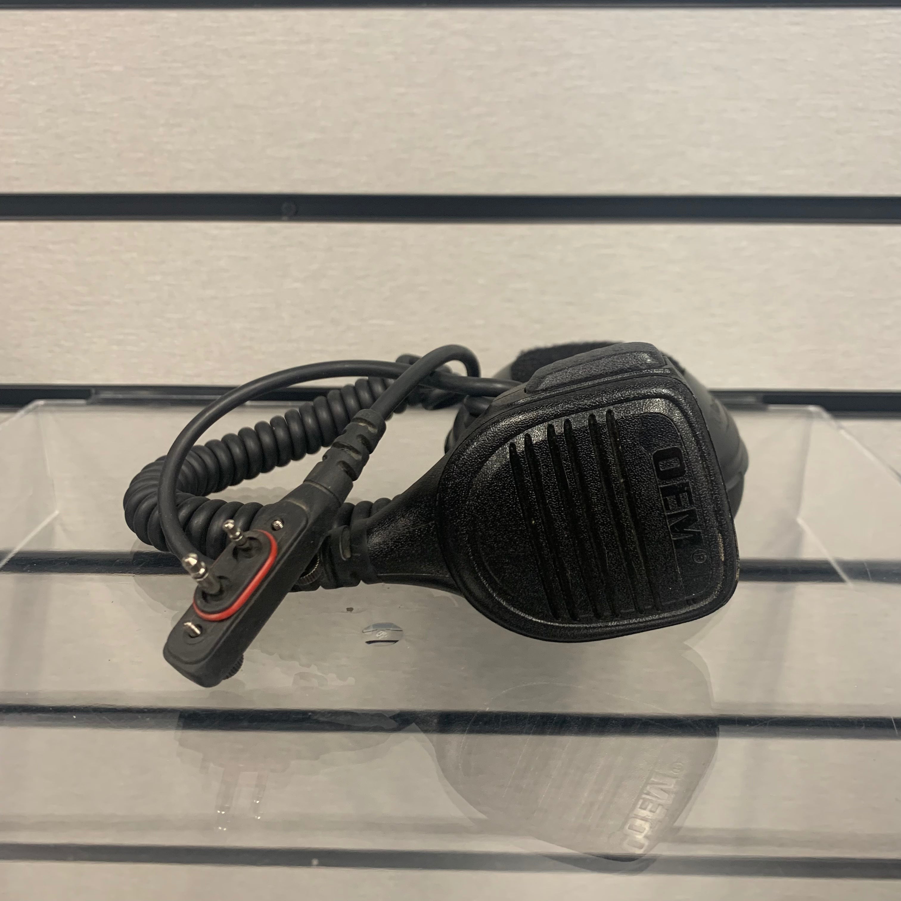 Icom Speaker Mic - Clearance Sale | High-Quality Handheld Radio Accessory for Amateur & Professional Use (Outdoor, Emergency, Communication)