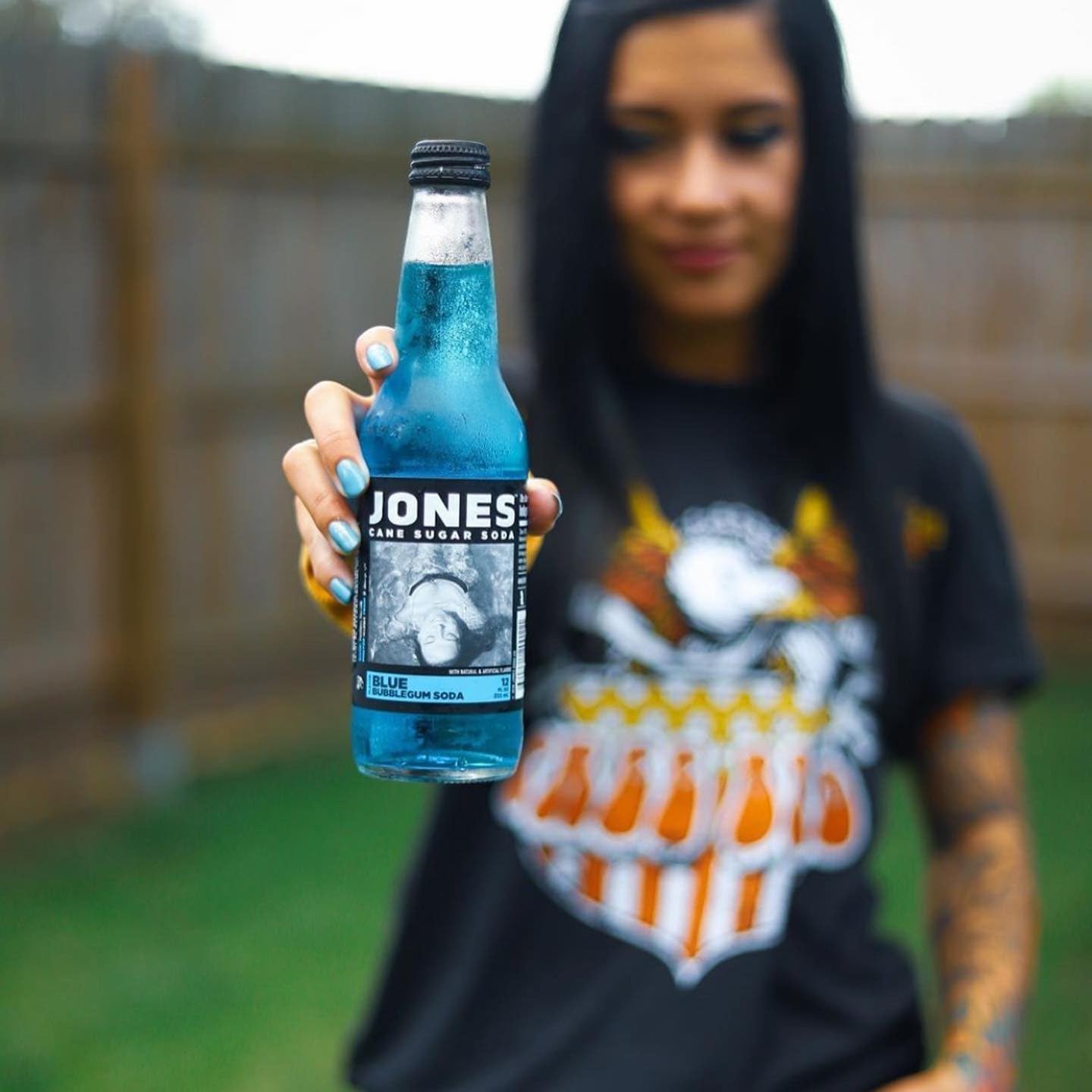 Jones Soda Co. Blue Bubblegum Flavor Soda - 12-Pack of 12 Oz Glass Bottles | Original Craft Soda Made with 100% Pure Cane Sugar | Refreshing Soft Drink for Parties, BBQs & Nostalgic Treats