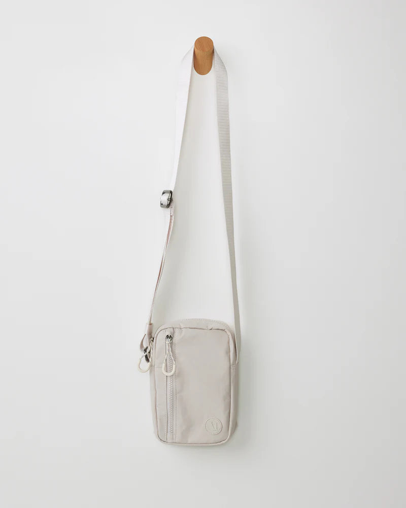 Stylish and Durable All Around Crossbody Bag VW828 - Perfect for Travel, Shopping, and Everyday Use