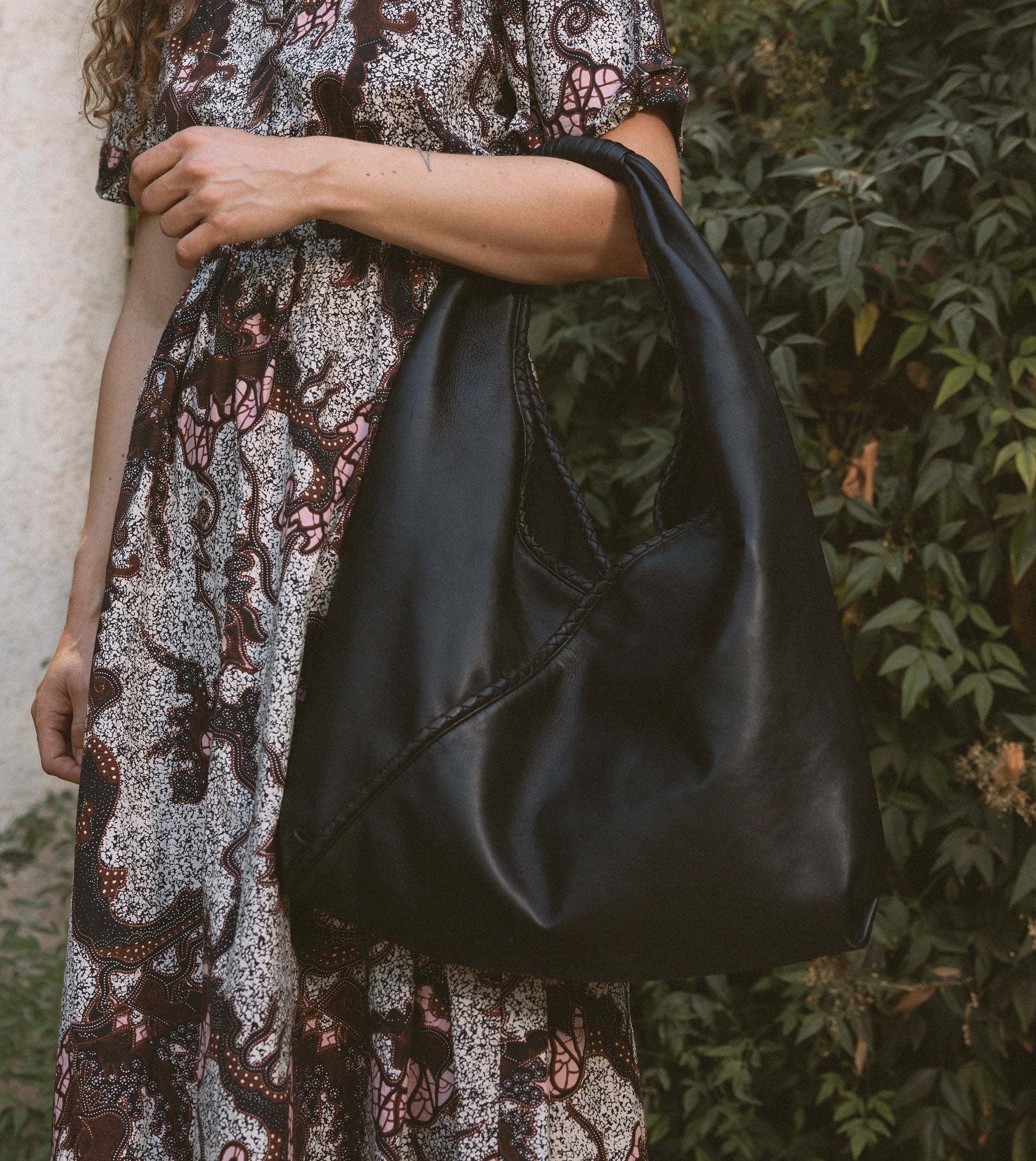 Bryant Hobo Bag for Women - Stylish Black Leather Shoulder Purse | Perfect for Work, Travel & Everyday Use