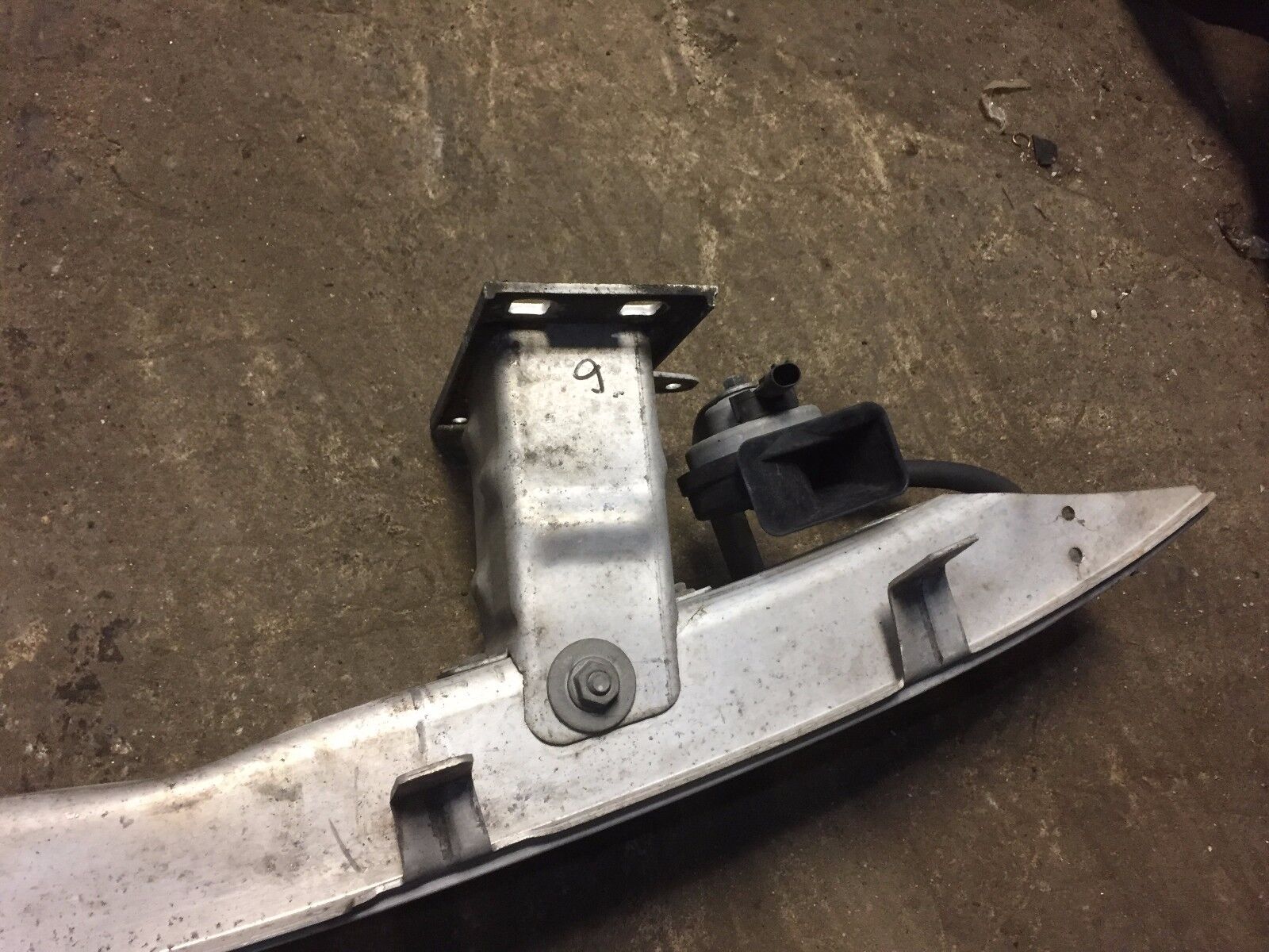 2002-2007 BMW 745Li E65 Front Bumper Reinforcement Impact Bar - OEM Replacement Part for Enhanced Crash Protection | Perfect for Collision Repair & Safety Upgrades