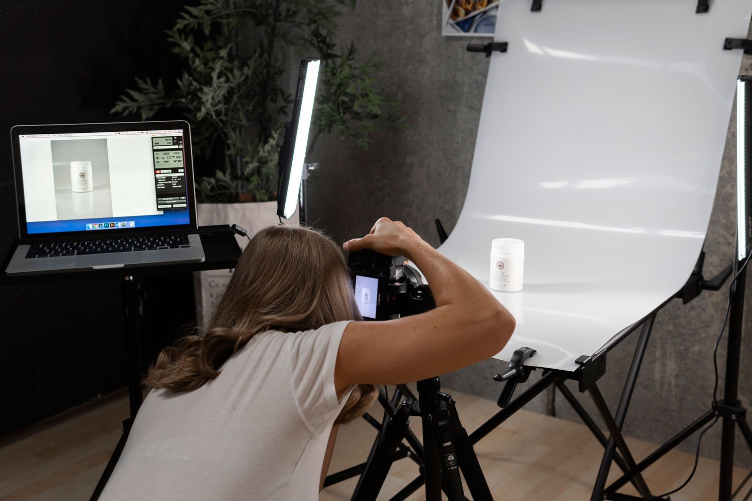 60cm Professional Product Photography Table with LED Lighting Kit - Perfect for Ecommerce, Amazon, eBay & Social Media Product Shots