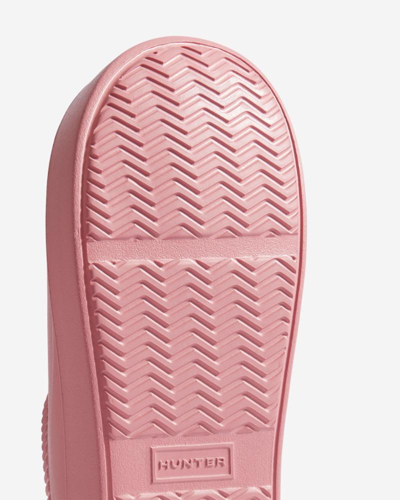 Hunter Unisex In/Out Bloom Algae Foam Insulated Clog - Comfortable Waterproof Garden Shoes for Women & Men - Perfect for Outdoor, Beach, and Home Use (Pink, Medium)