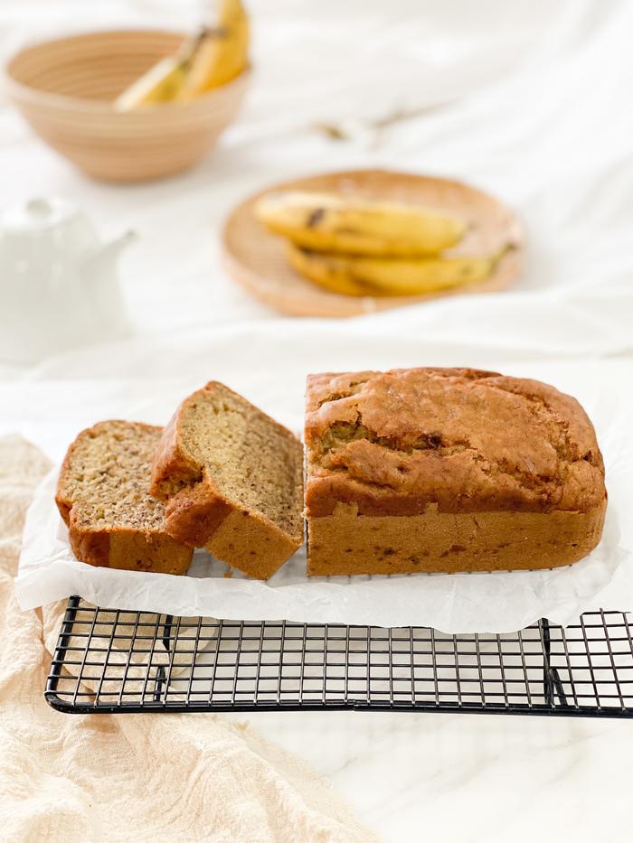 Delicious Homemade Banana Bread Mix - Easy & Quick Recipe for Moist & Fluffy Banana Bread - Perfect for Breakfast, Snacks & Holiday Baking