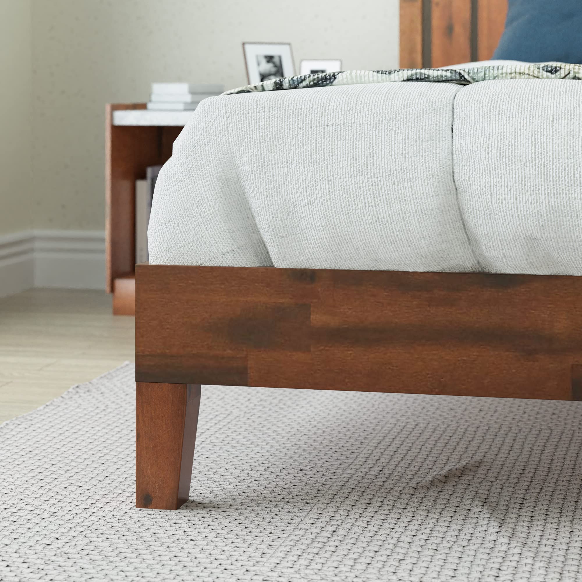 ZINUS Vivek Deluxe Wood Platform Bed Frame with Headboard | Solid Wood Slat Support | No Box Spring Required | Easy Assembly | King Size Bed | Perfect for Master Bedroom, Guest Room & Modern Home Decor