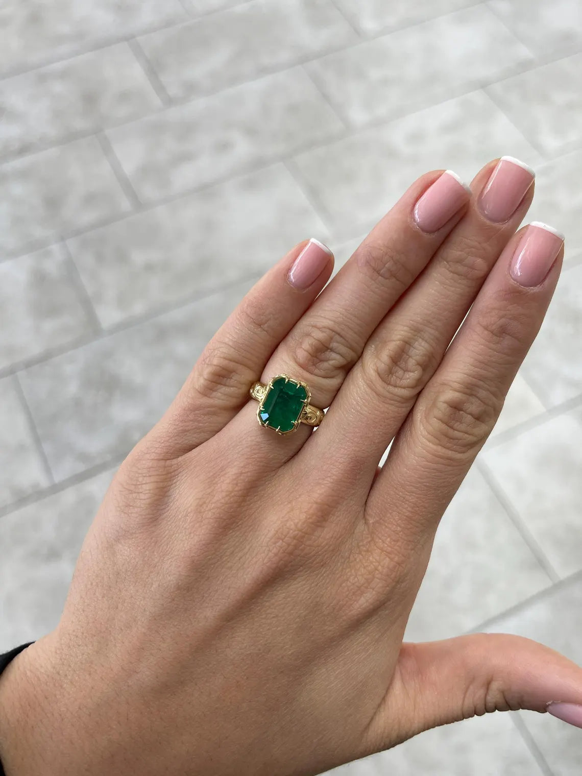 3.90ct Emerald Cut Solitaire Engagement Ring - AAA Quality Rich Green Gemstone for Women, Perfect for Proposals, Anniversaries & Special Occasions