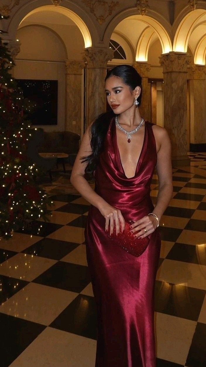 Elegant Burgundy Sheath Long Prom Dress for Women - Formal Evening Gown J6015 | Perfect for Homecoming, Prom Night & Black Tie Events