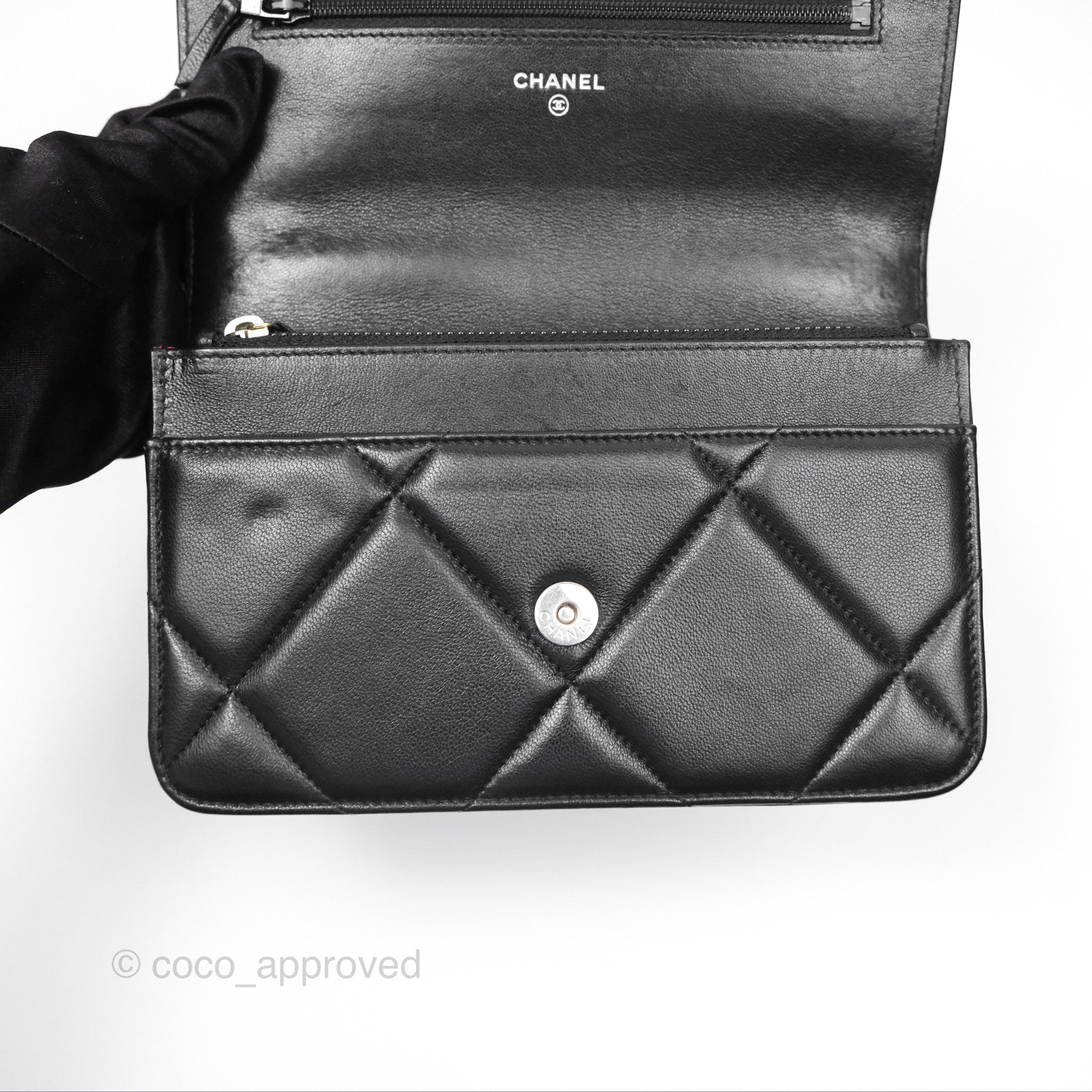 Chanel 19 Wallet on Chain WOC Black Mixed Hardware - Luxury Crossbody Bag for Women, Perfect for Evening Parties & Daily Use