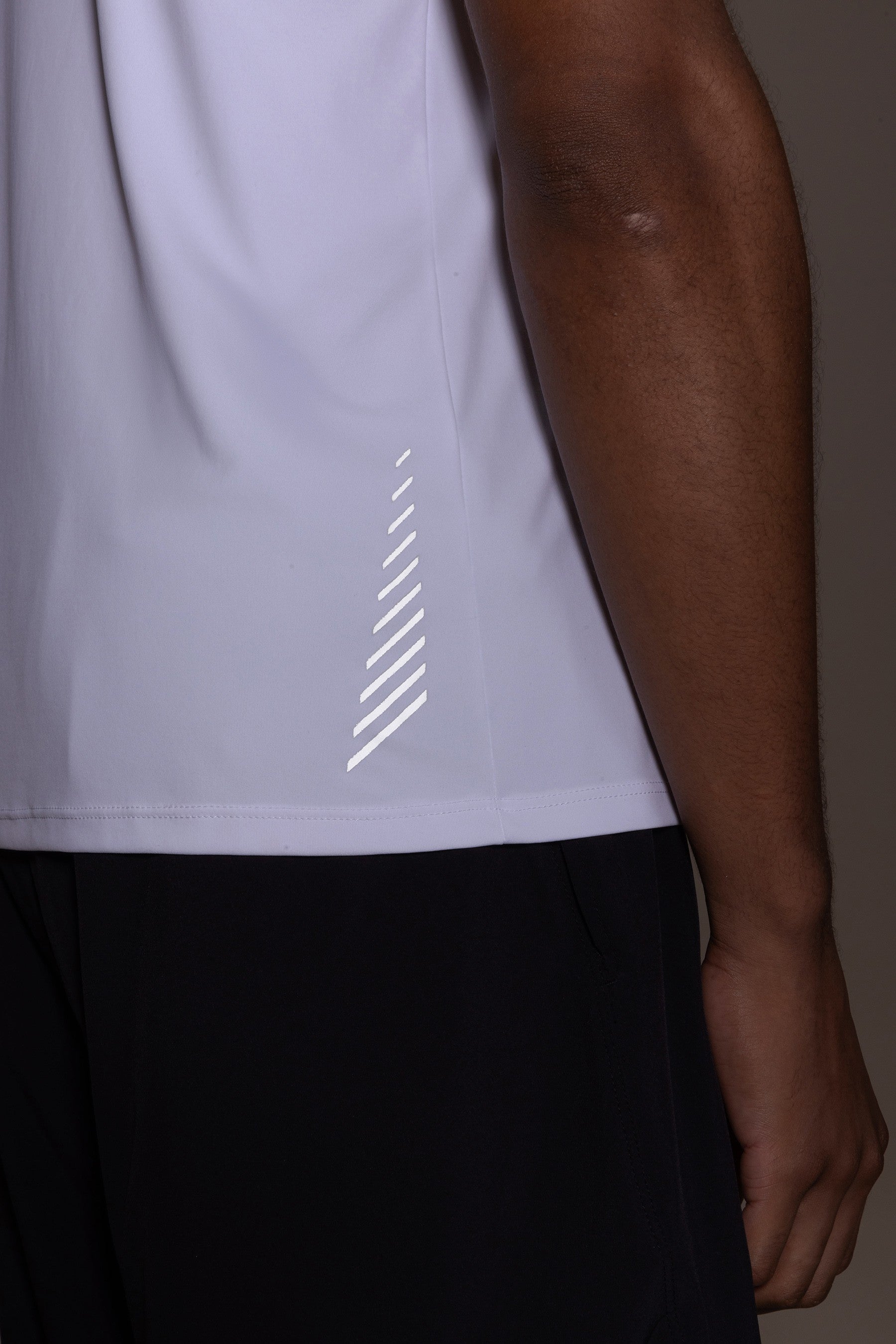 Comfy Link Reflex Men's Tank Top - Breathable Quick-Dry Workout Shirt for Gym, Running & Outdoor Activities | Lightweight Athletic Sleeveless Top for Summer Sports
