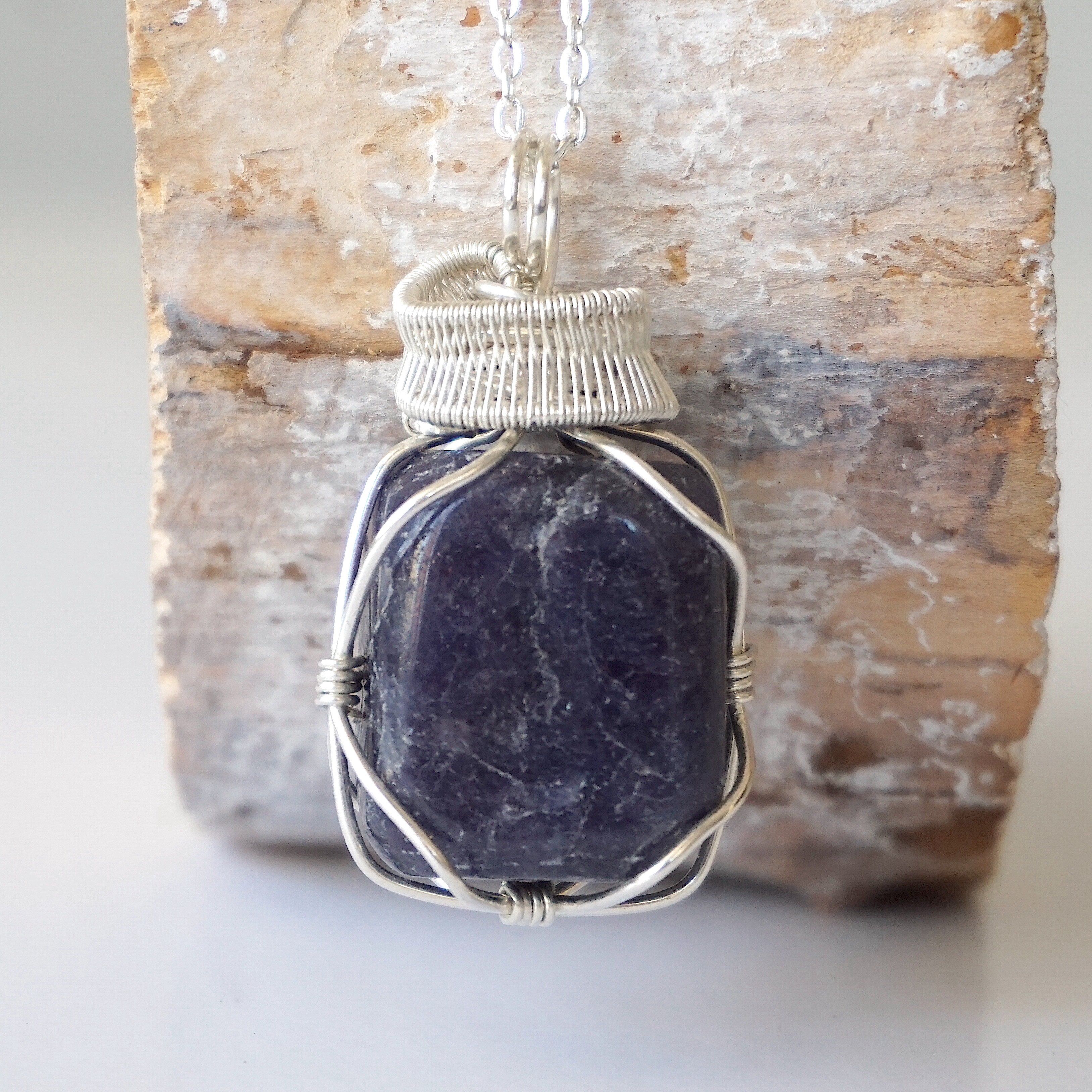 Natural Raw Sapphire Necklace - Sterling Silver Pendant for Women - Elegant Bohemian Jewelry for Everyday Wear & Special Occasions