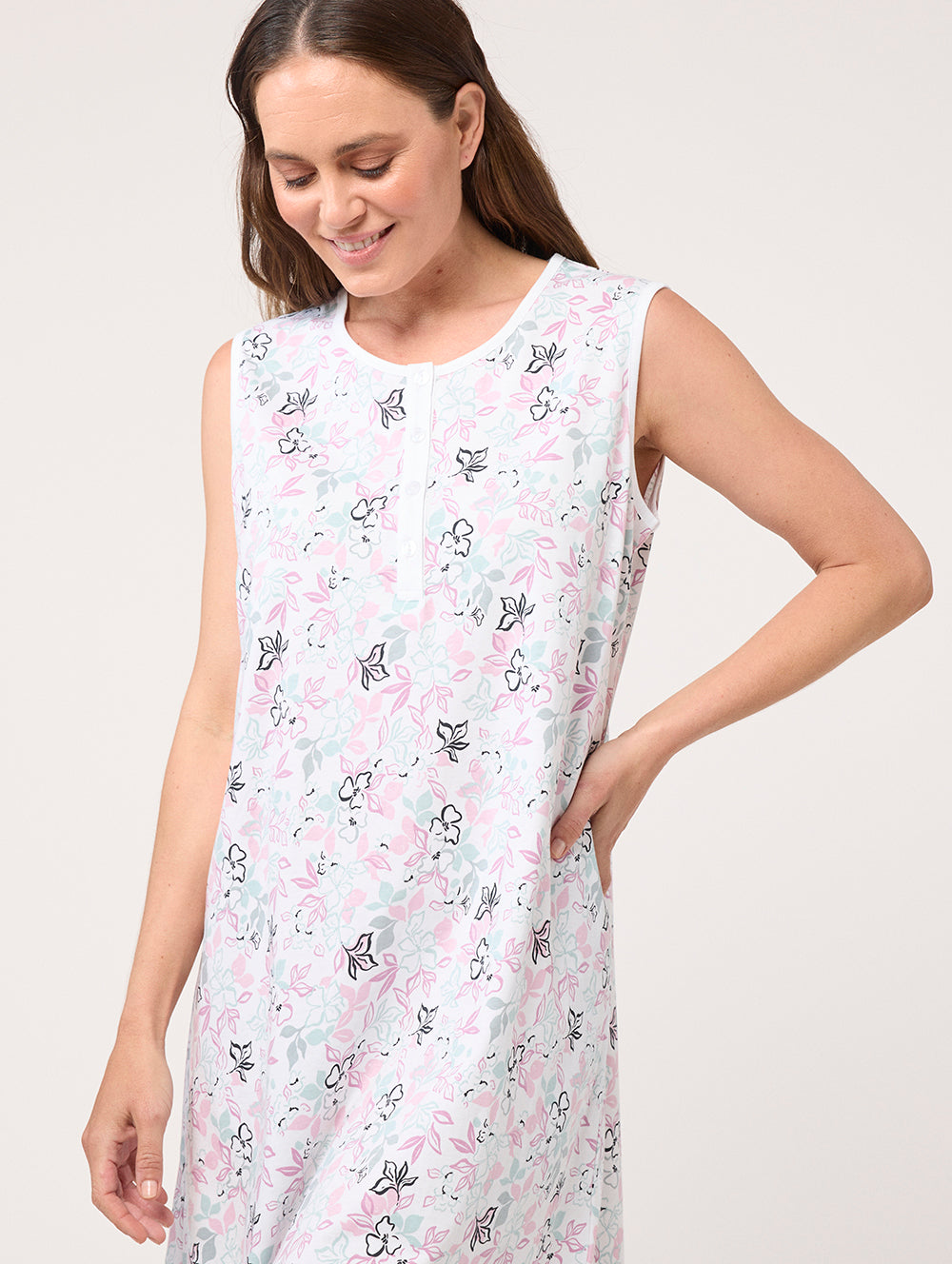 Natalyn Sleeveless Nightie - Soft & Comfortable Women's Sleepwear for Summer - Perfect for Home Relaxation & Vacation Wear