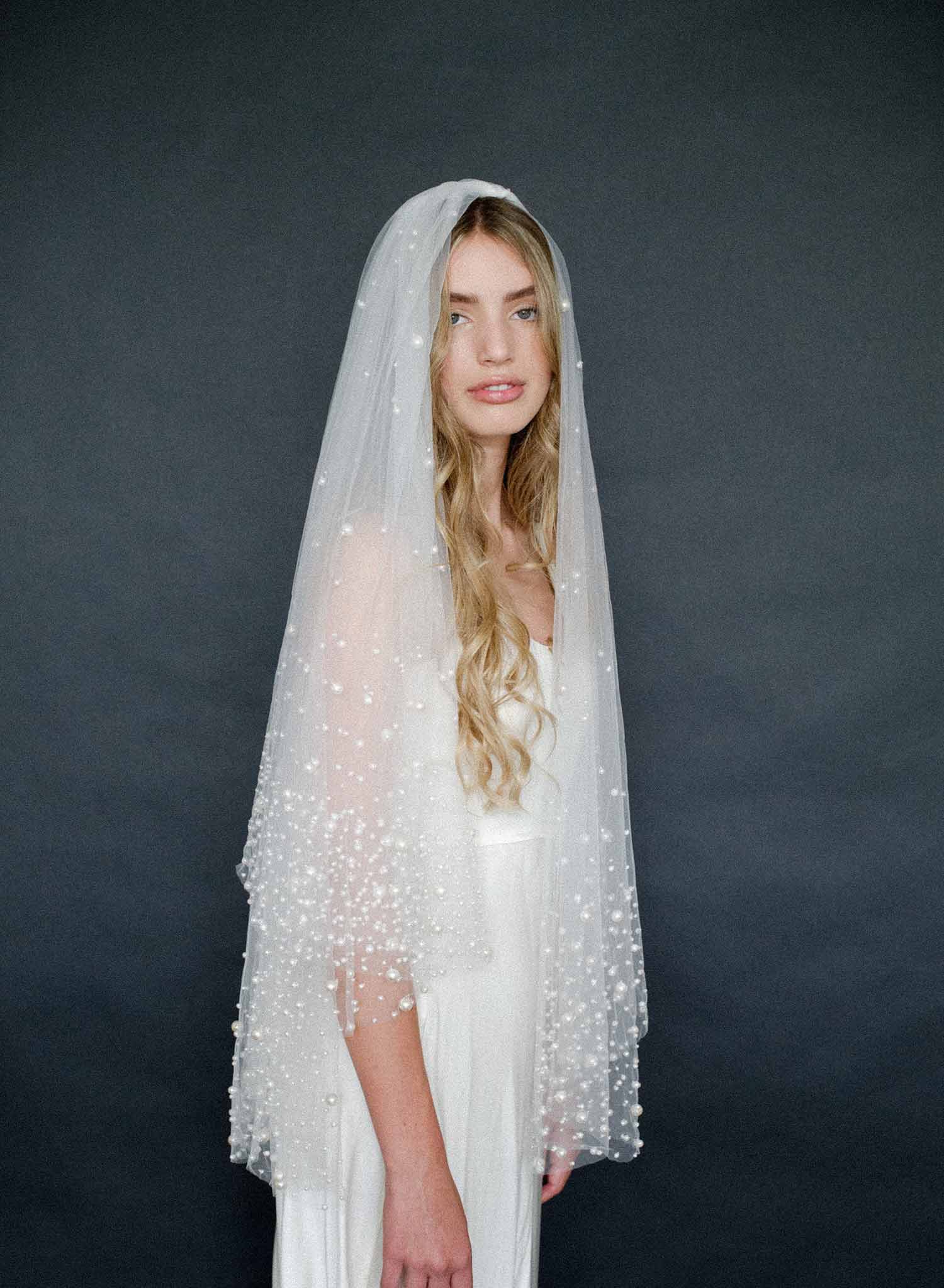 Pearl Droplets Fantasy Veil - Elegant Bridal Accessory Style #2000 for Weddings, Prom & Special Occasions
