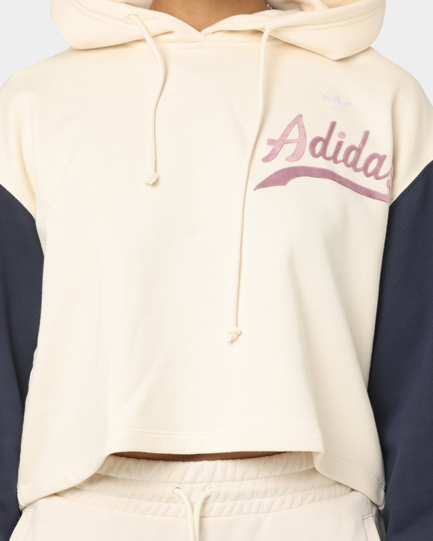 Adidas Women's Modern Basketball Hoodie - Wonder White/Shadow Navy - Stylish & Comfortable for Casual Wear, Gym & Street Fashion