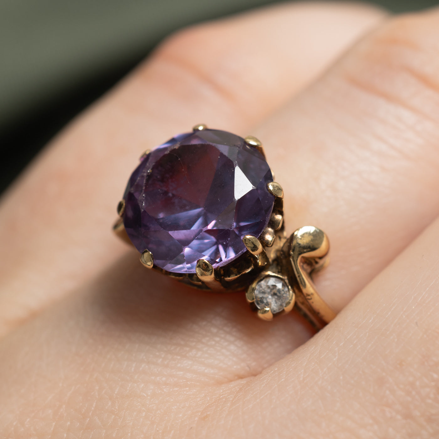 7.00ct Synthetic Color Change Sapphire & Spinel Cocktail Ring with 0.20ctw Accents - Size 5 | Elegant Evening Wear & Special Occasion Jewelry
