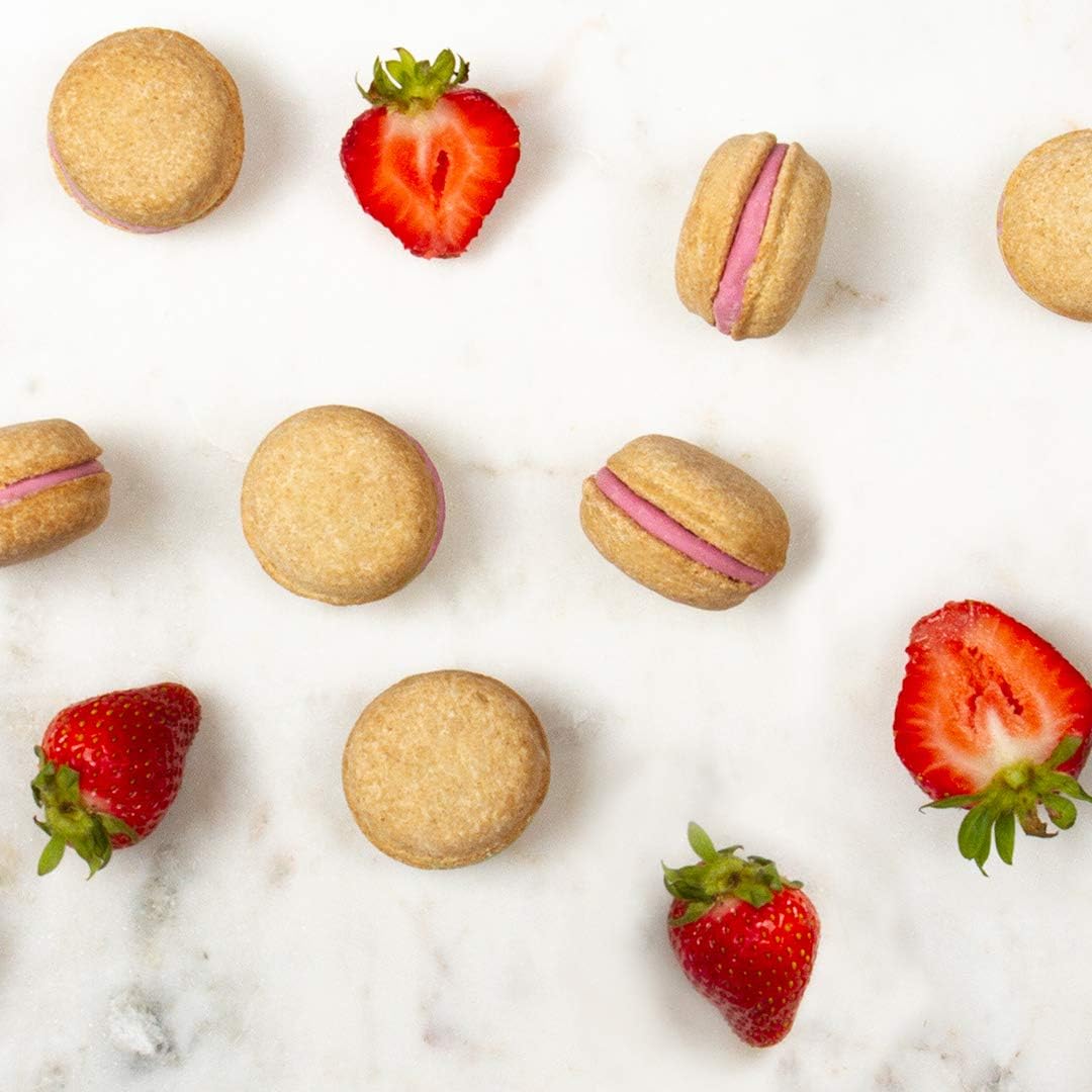 Bonne et Filou Easter Dog Treats - Strawberry Flavored Cupcakes, 18 Count Bulk Gift Pack | Macaron Style Cakes | Healthy Human-Grade Snacks for Medium & Large Breed Dogs | Perfect for Easter Celebrations, Training Rewards & Special Occasions