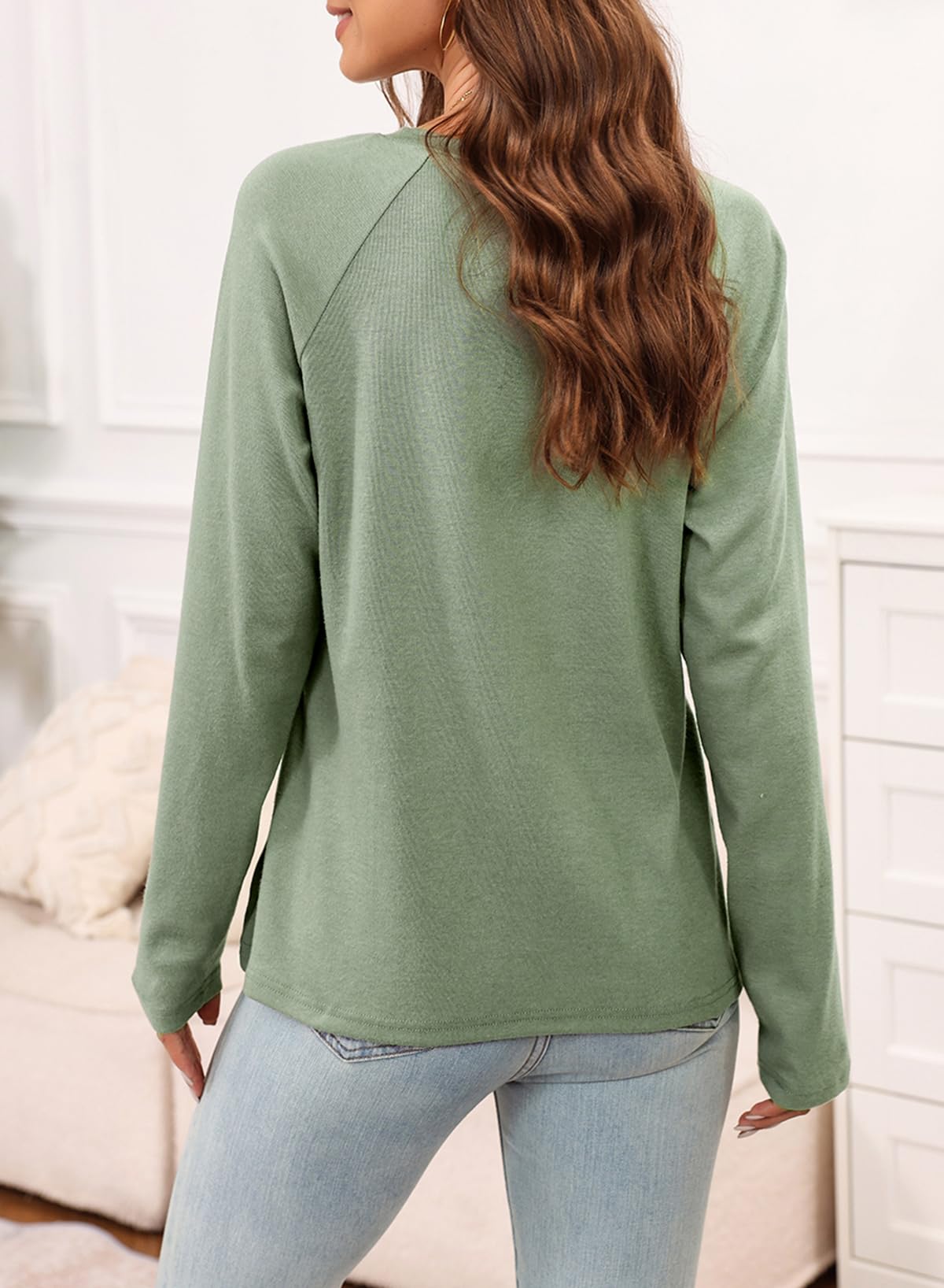EVALESS Women's Casual Crewneck Long Sleeve T-Shirt - 2025 Trendy Loose Fit Pleated Blouse for Spring Summer | Perfect for Work, Weekend Outfits & Travel