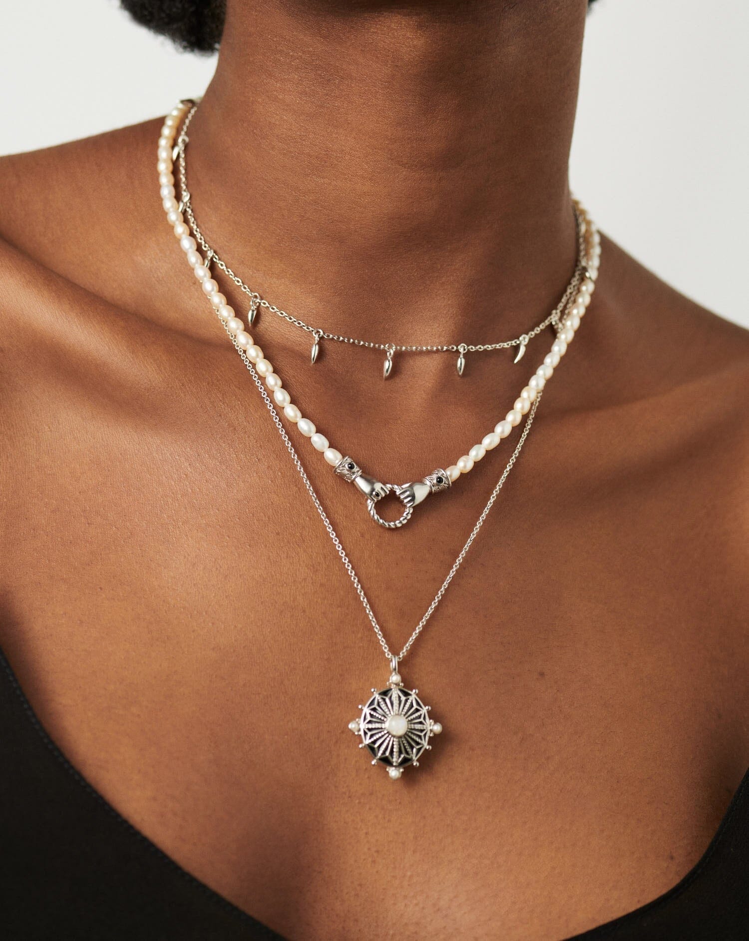 Harris Reed In Good Hands Pearl Necklace - Sterling Silver Plated with Genuine Pearls & Black Onyx Beads | Elegant Jewelry for Women, Gift for Her, Perfect for Weddings, Parties & Special Occasions