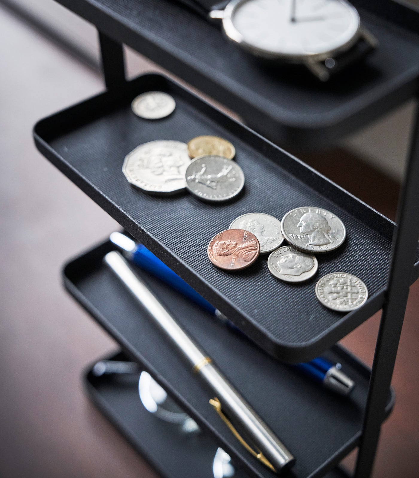 Elegant Steel Jewelry Stand - Perfect for Organizing Necklaces, Rings & Earrings on Dresser or Vanity