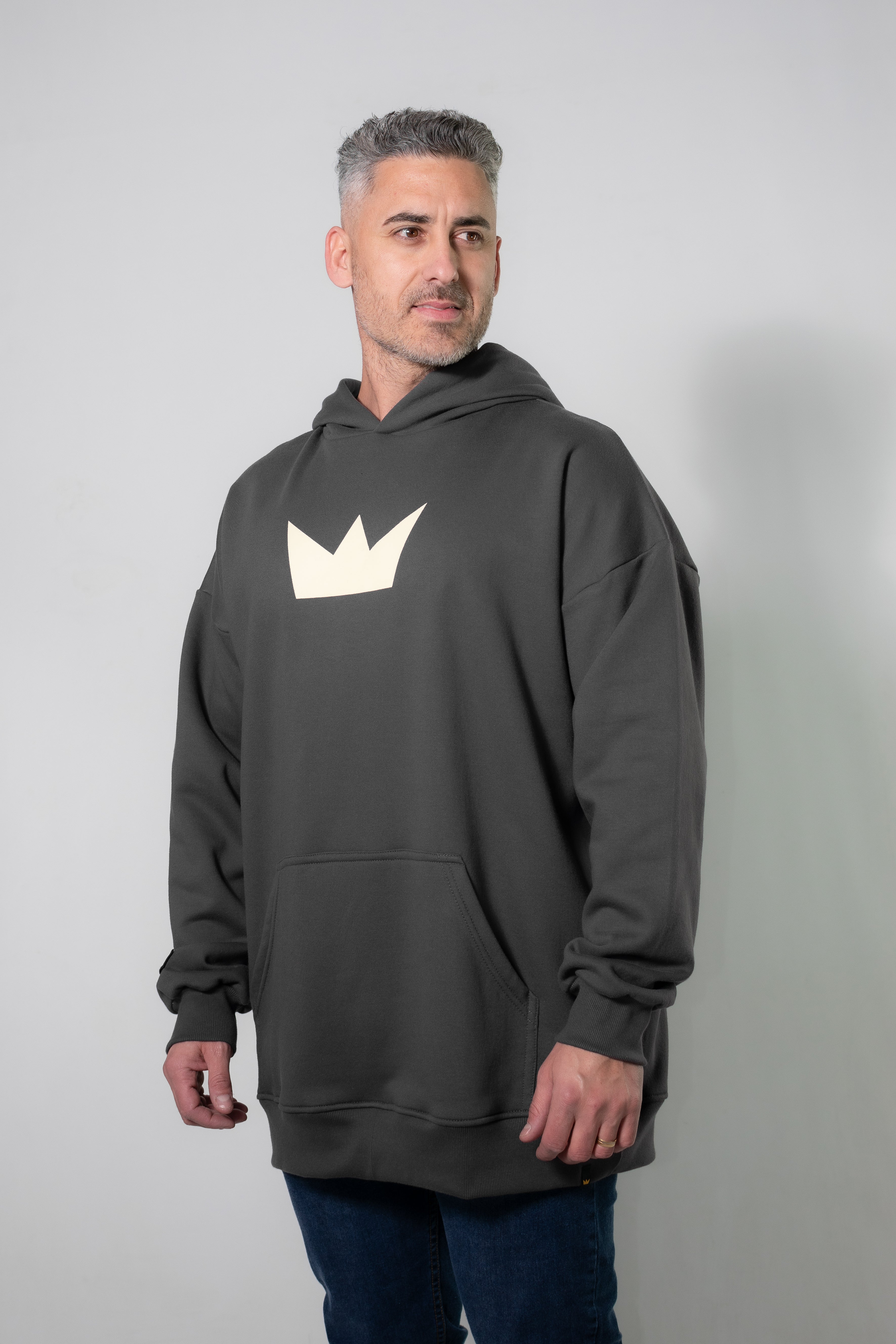 Buzo Kingpin Men's Hoodie Grey Z6 - Stylish & Comfortable for Casual Wear, Gym, and Outdoor Activities
