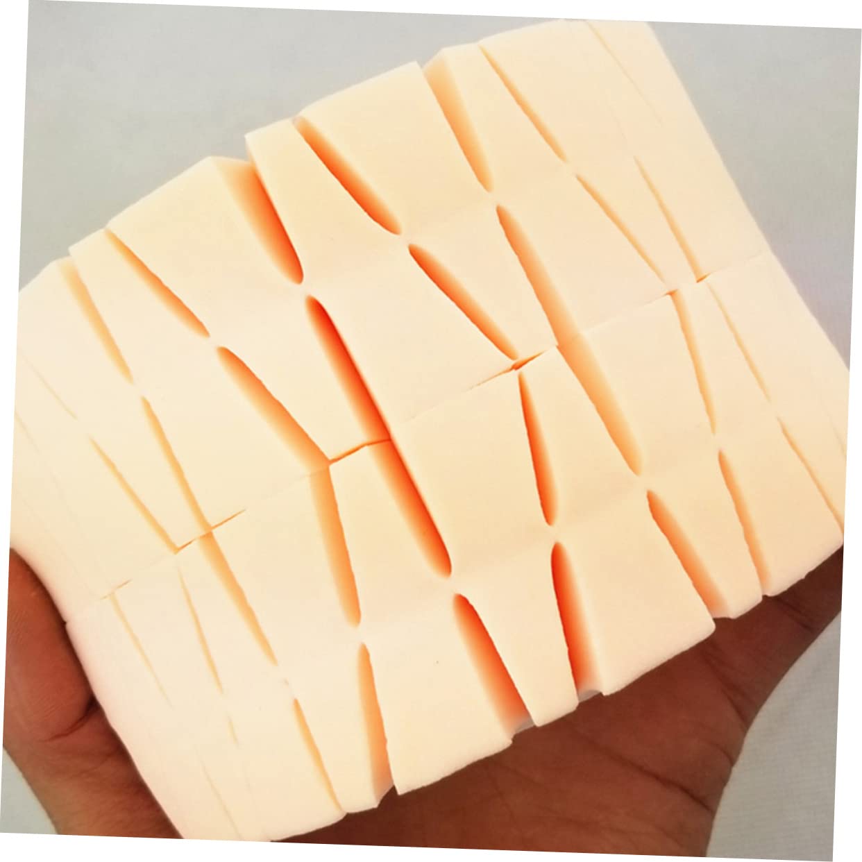 Beautyful 3-Pack Triangle Makeup Sponges - Soft Hydrophilic Polyurethane Foundation Blending Puff for Liquid, Powder & Cream Cosmetics | Perfect for Flawless Base, Contouring & Baking | Ideal for Professional Makeup Artists & Home Beauty Routines