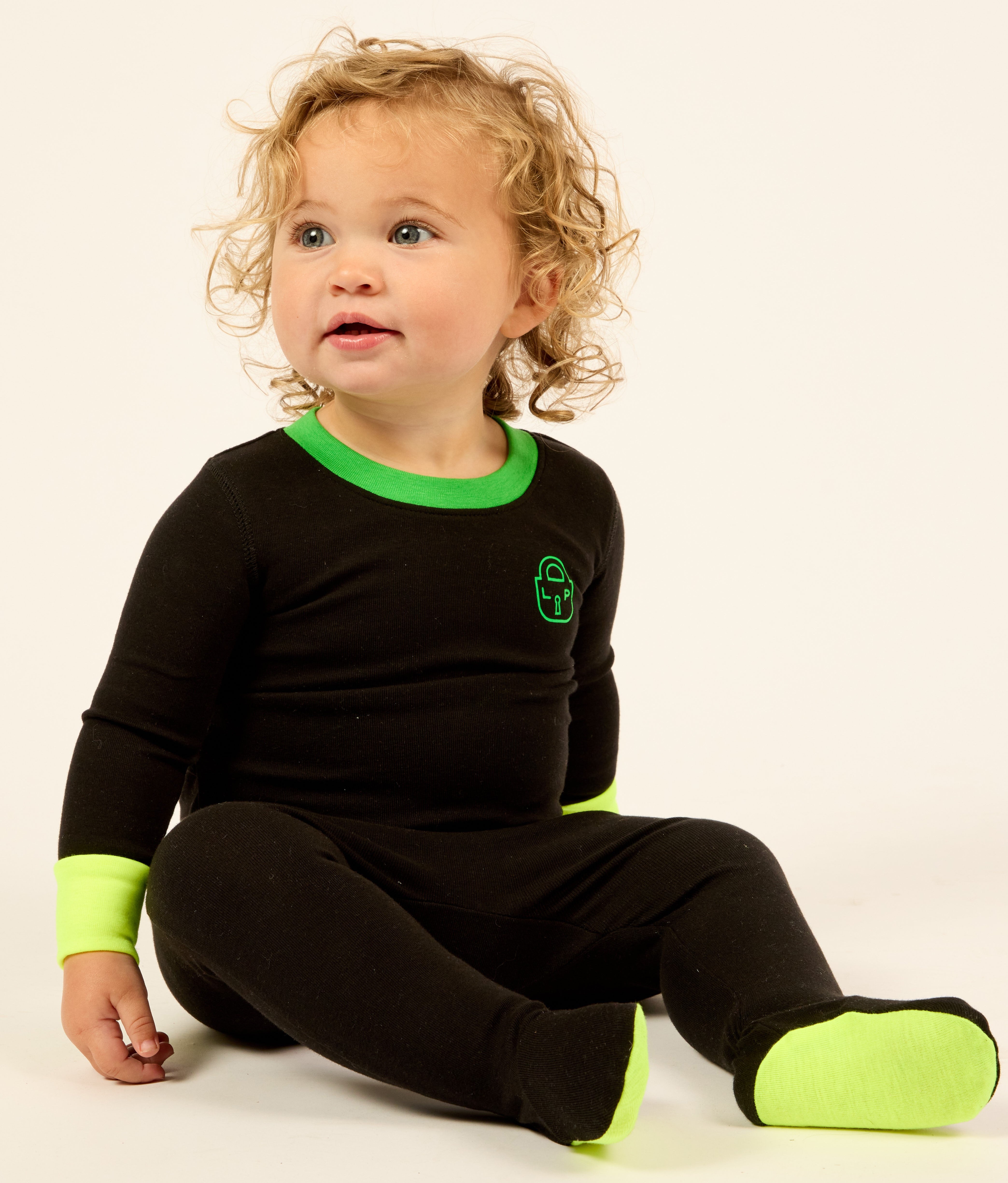 Little Parni Heart Lock Neon Black/Green Cuff Footie - Stylish Baby Socks for Girls, Fashionable & Comfortable for Everyday Wear, Parties & Photo Shoots