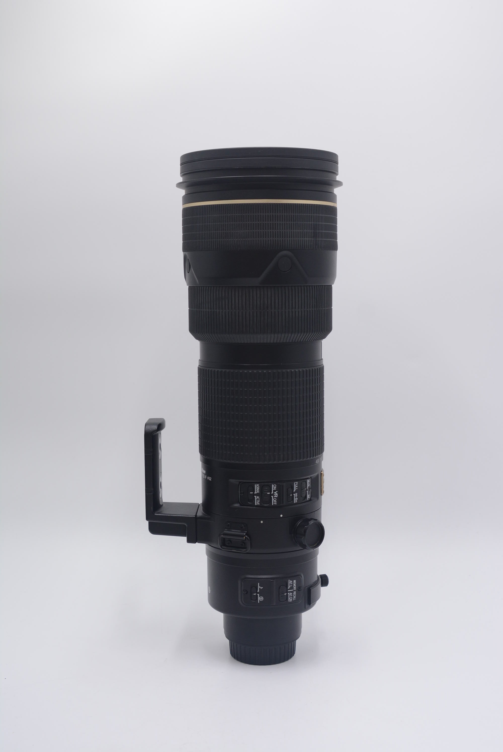 Nikon AF-S 200-400mm f/4G ED VR II Telephoto Zoom Lens - Used - Perfect for Wildlife & Sports Photography