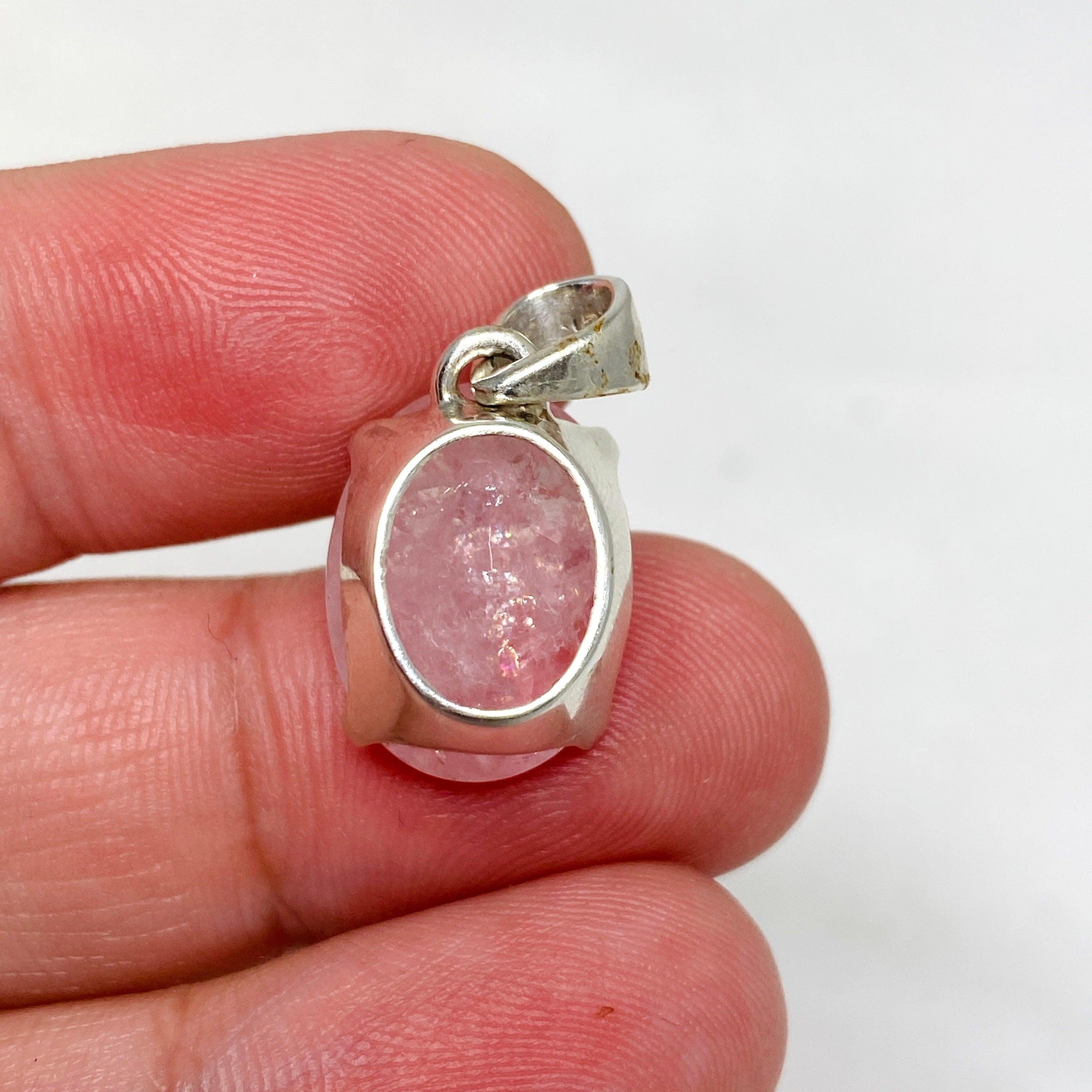 Morganite Faceted Oval Pendant Necklace PPGJ688 - Elegant Jewelry Gift for Women, Perfect for Weddings, Anniversaries & Special Occasions