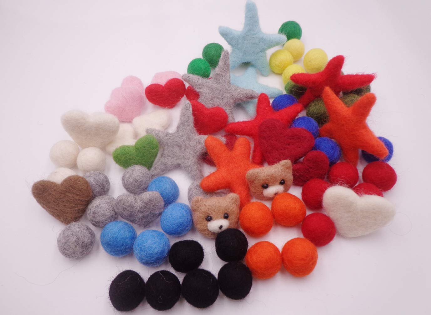 40mm Heart Shaped Felt Wool Pom Poms - 15pcs Beige DIY Craft Beads for Dream Catchers, Baby Mobiles, Nursery Decor, Party Props & Handmade Home Decoration - Perfect for Scrapbooking, Gift Wrapping, and Kids Crafts