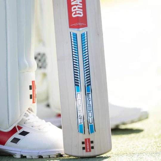 Gray Nicolls Cobra 1750 Play Now Adult Cricket Bat - Premium English Willow for Professional & Club Players - Perfect for Matches, Training & Backyard Cricket Practice