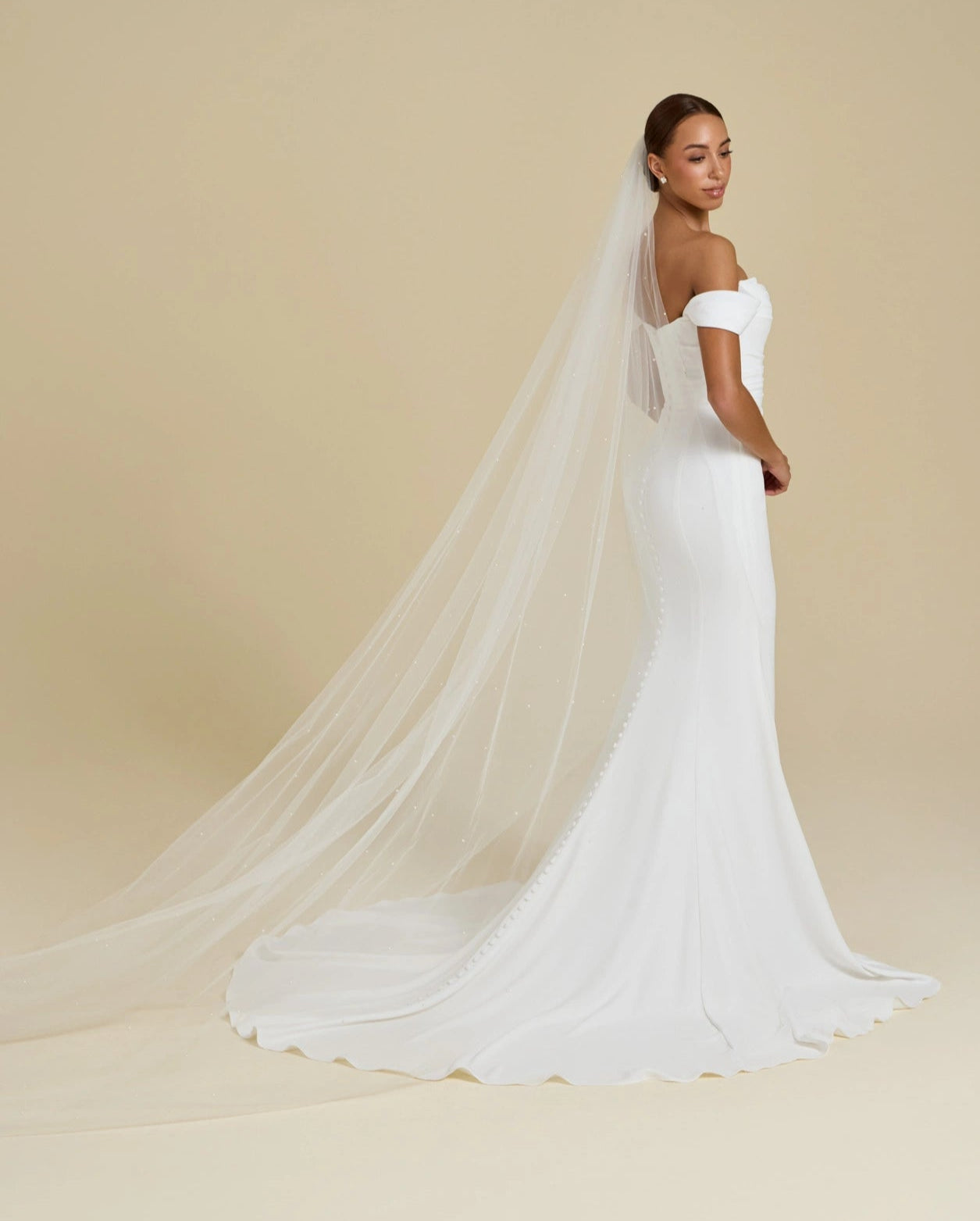 Amelie Veil - Elegant Bridal Veil with Lace Trim for Weddings & Special Occasions | Perfect for Brides, Prom & Formal Events