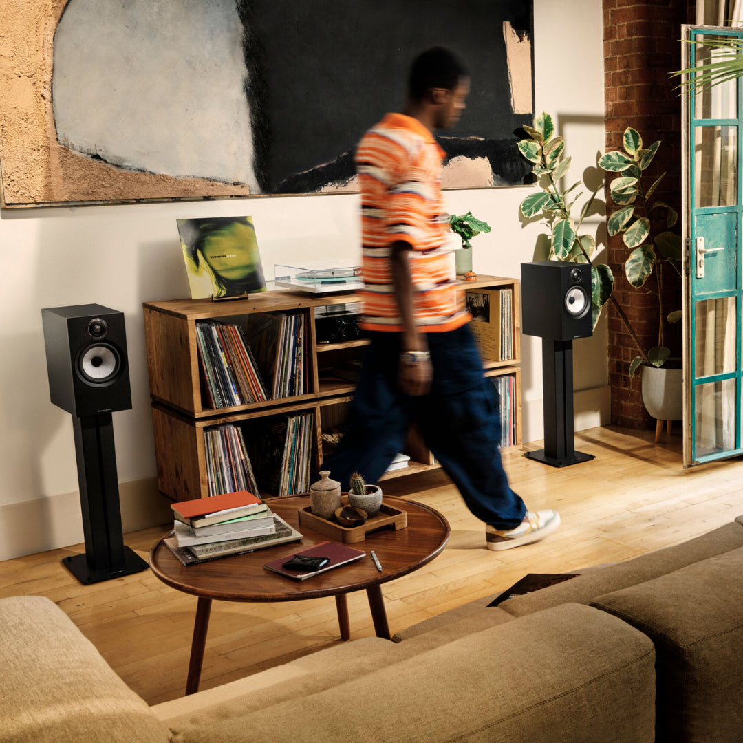 B&W 606 S3 Bookshelf Speakers Pair - Premium Stand Mount Loudspeakers for Home Theater & Music Listening - Perfect for Living Rooms, Studios & Audiophile Setups