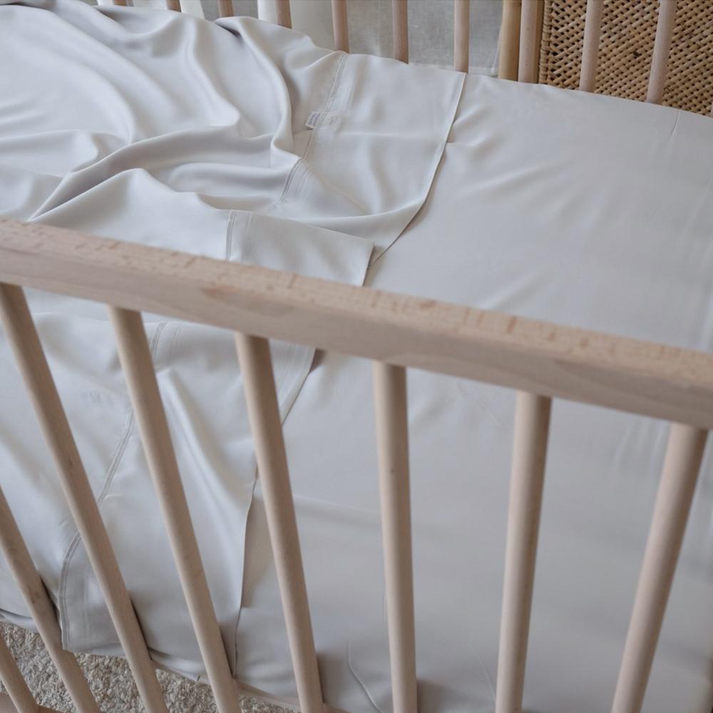 100% Organic Bamboo Fitted Crib Sheet - Hypoallergenic & Breathable Baby Bedding - Silver - Perfect for Nursery, Daycare & Travel Cribs