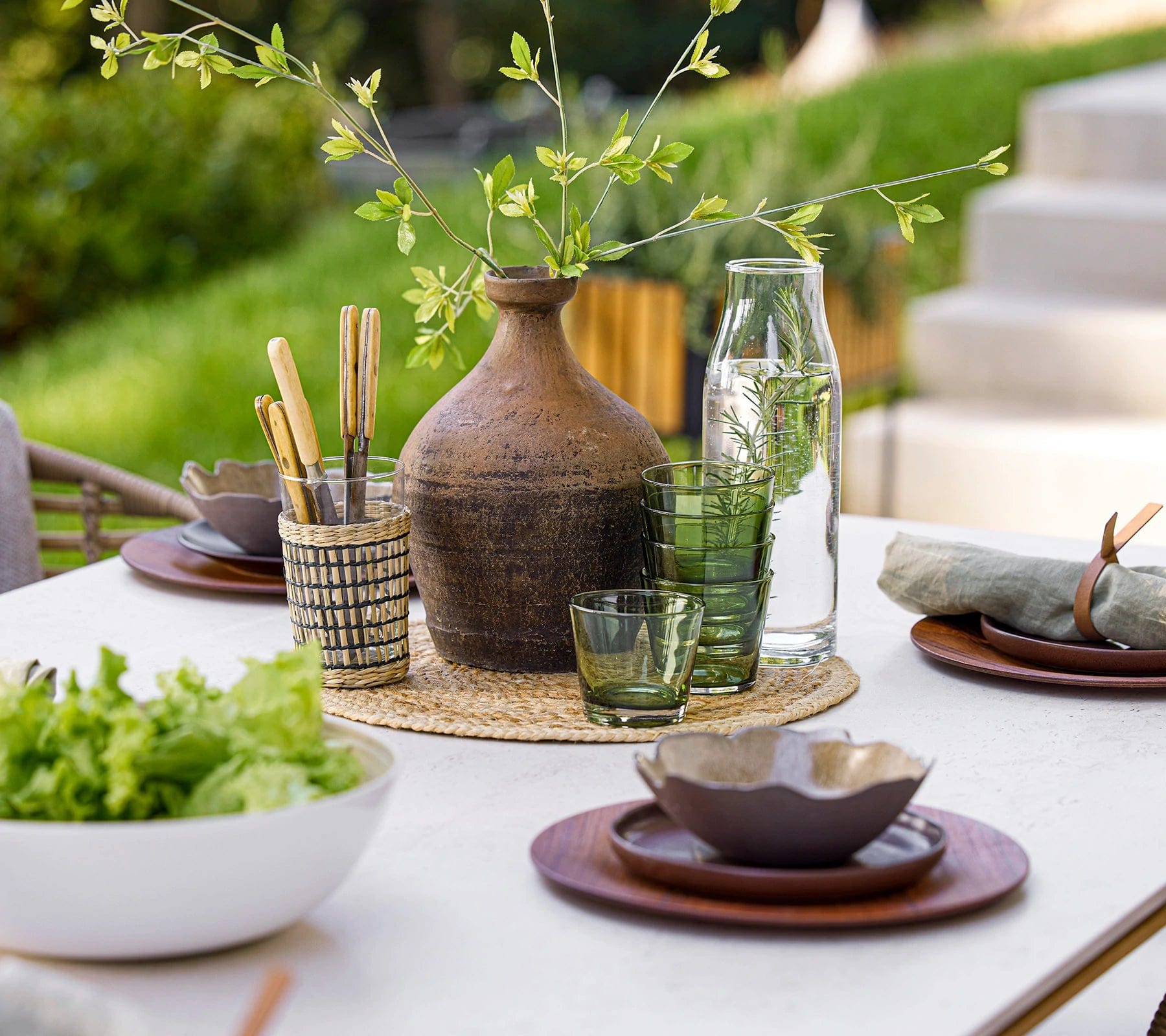 Premium Outdoor Dining Table Set - Weather-Resistant Patio Furniture for Backyard, Garden & Poolside Gatherings - Perfect for BBQs, Parties & Al Fresco Dining