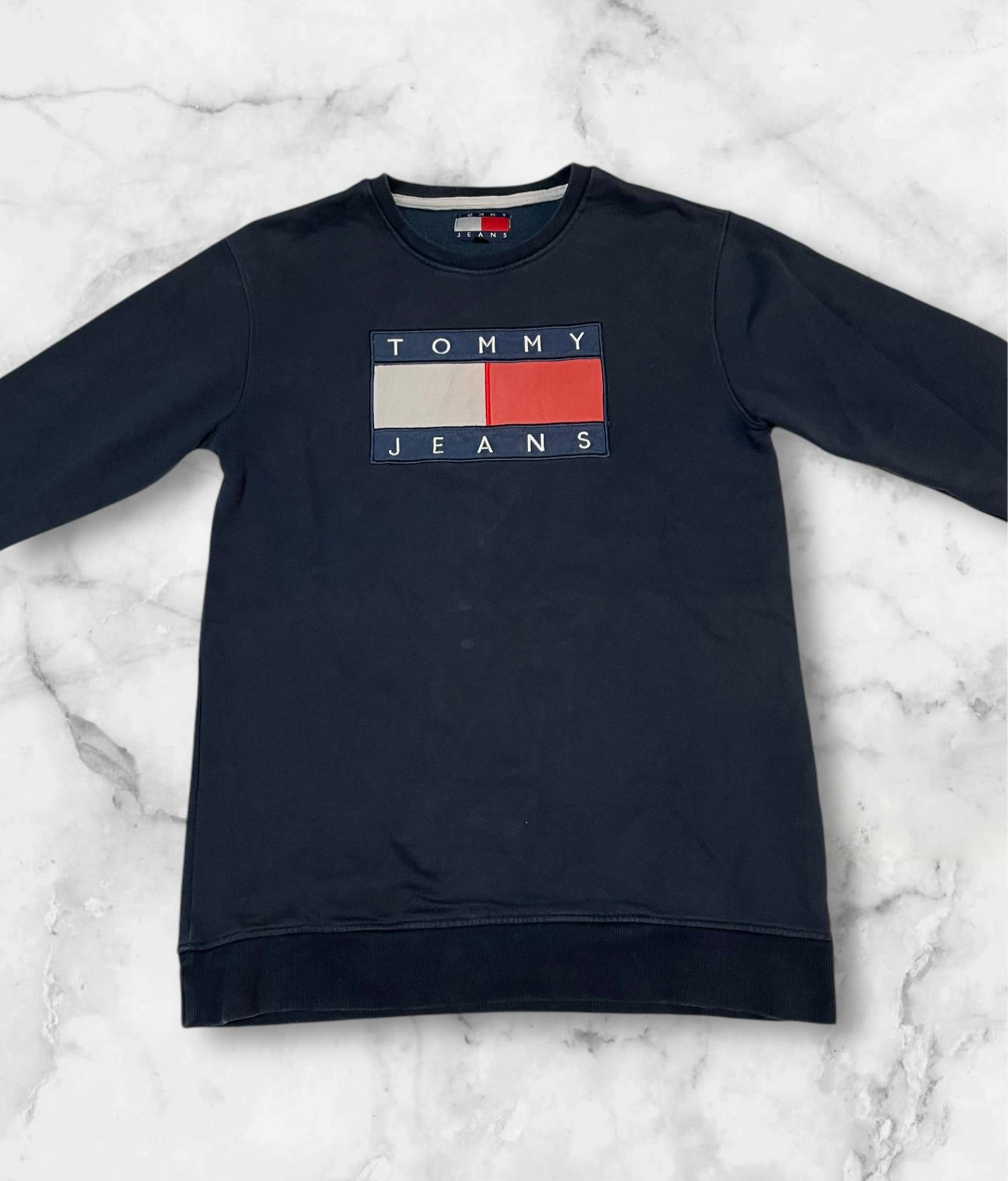 Tommy Jeans Men's Graphic Sweatshirt #9269 - Large Size, Casual Pullover Hoodie for Streetwear & Everyday Comfort