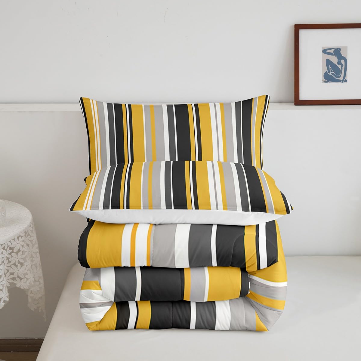 Modern Stripes Comforter Set Queen - Yellow & Gray Bedding for Boys & Kids Room - Lightweight Soft Warm Comforter with 2 Pillowcases - Perfect for Teen Bedroom, Dorm Decor & Cozy Home Fashion