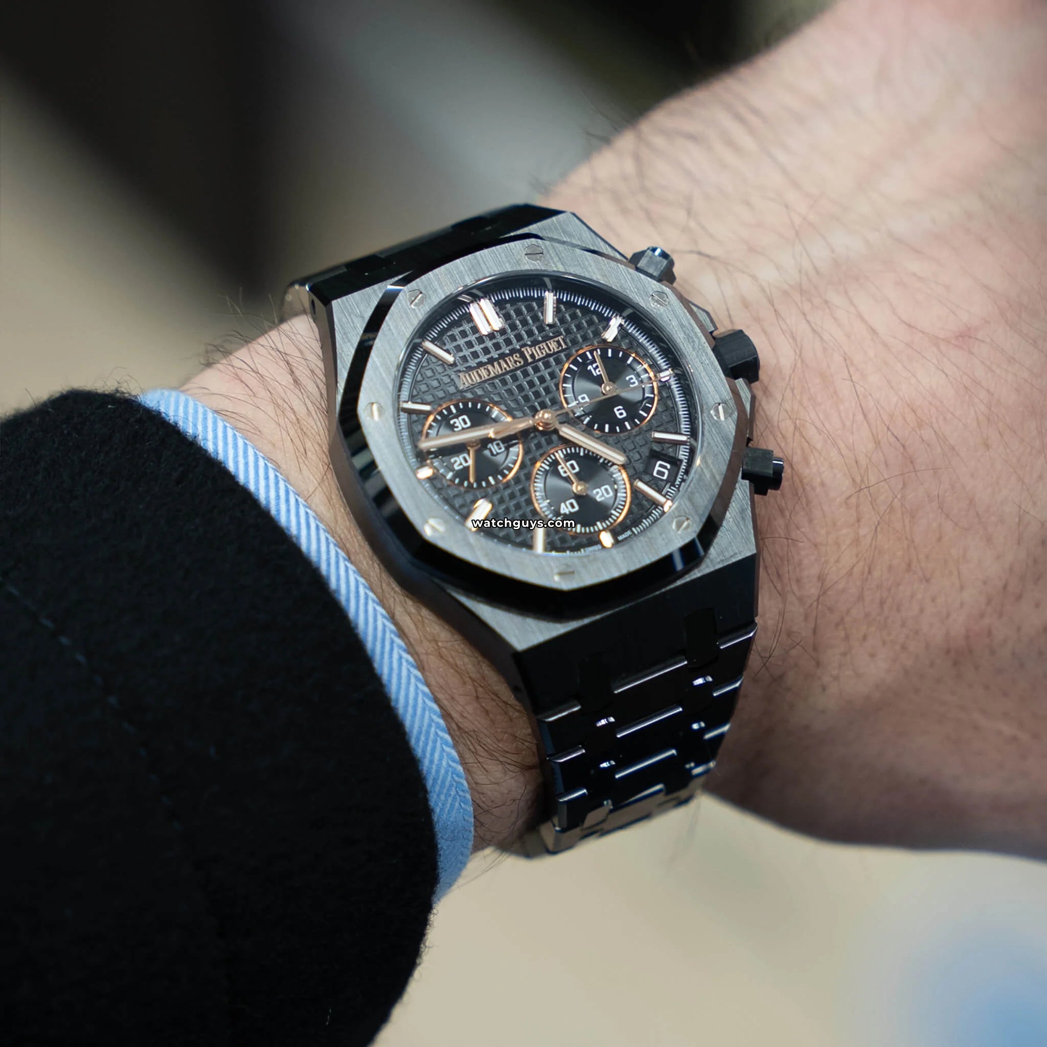 Audemars Piguet Royal Oak Chronograph 26240CE.OO.1225CE.02 Luxury Men's Watch - Black Ceramic Case & Bracelet - Automatic Movement - Perfect for Business Meetings & Special Occasions