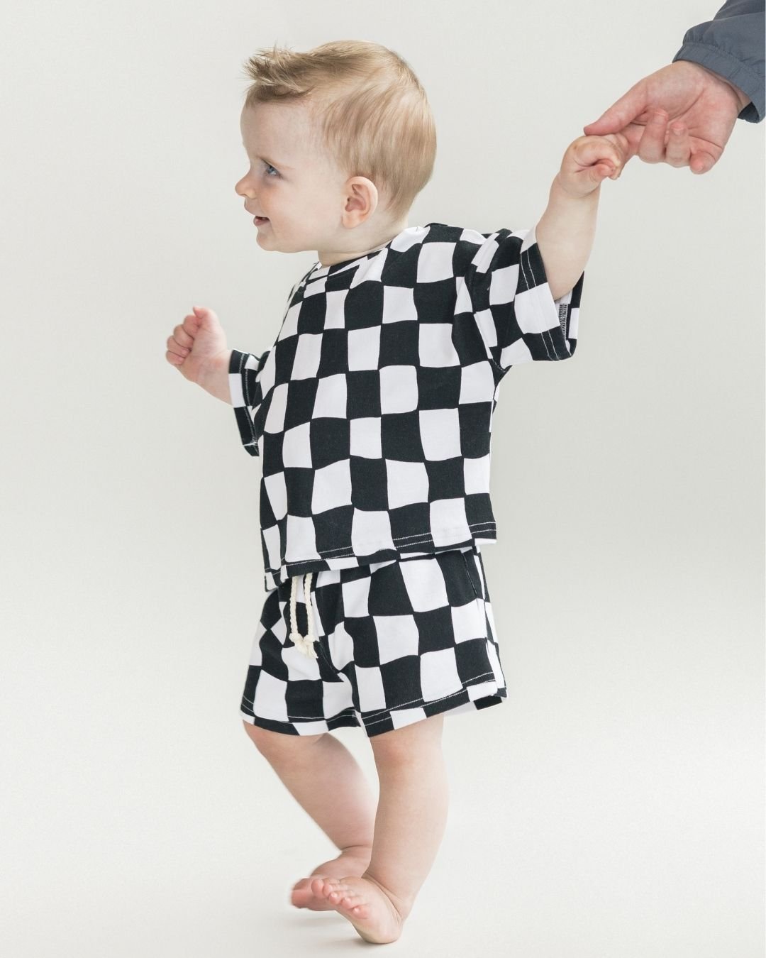 Stylish Wavy Checkered Shorts Set for Women - Trendy Summer Outfit for Beach, Casual Wear & Vacation