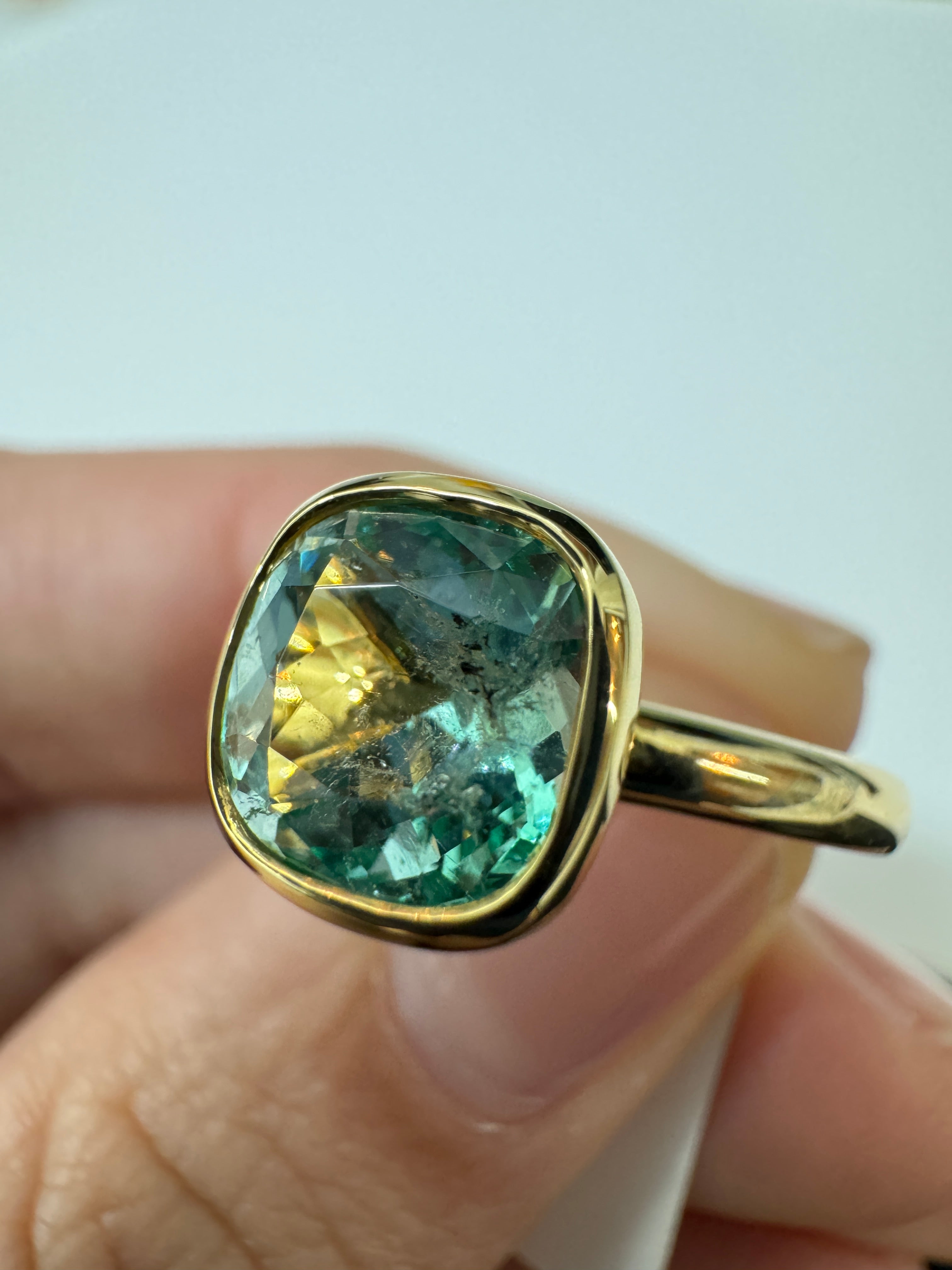 2.88ct Natural Cushion Cut Emerald Ring in 18K Gold Bezel Setting - Mint Green Gemstone Jewelry for Women, Perfect for Engagement, Wedding & Special Occasions