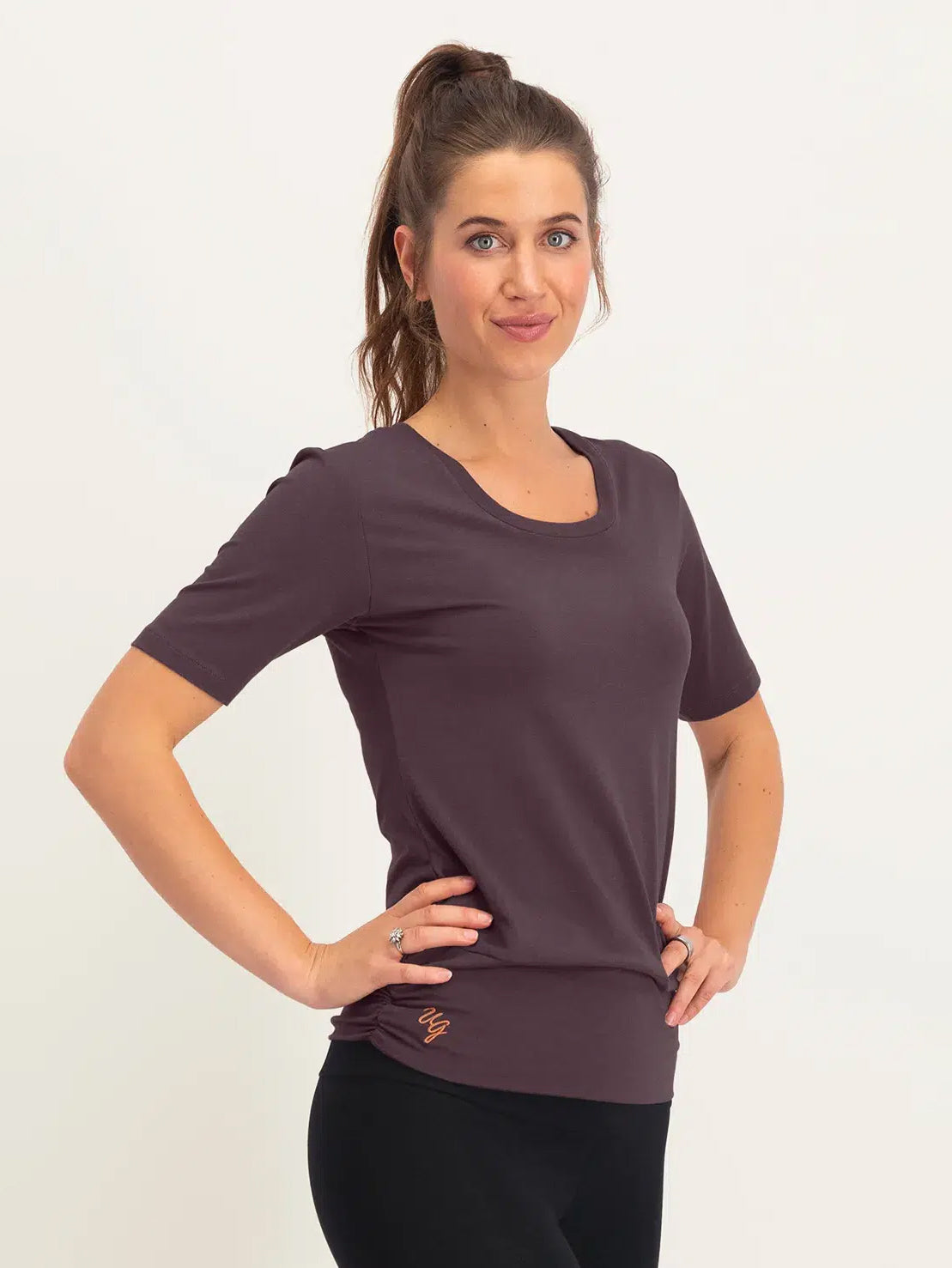 Urban Goddess Kami Yoga Tee in Berry - Comfortable Women's Yoga Shirt for Yoga, Pilates & Gym Workouts