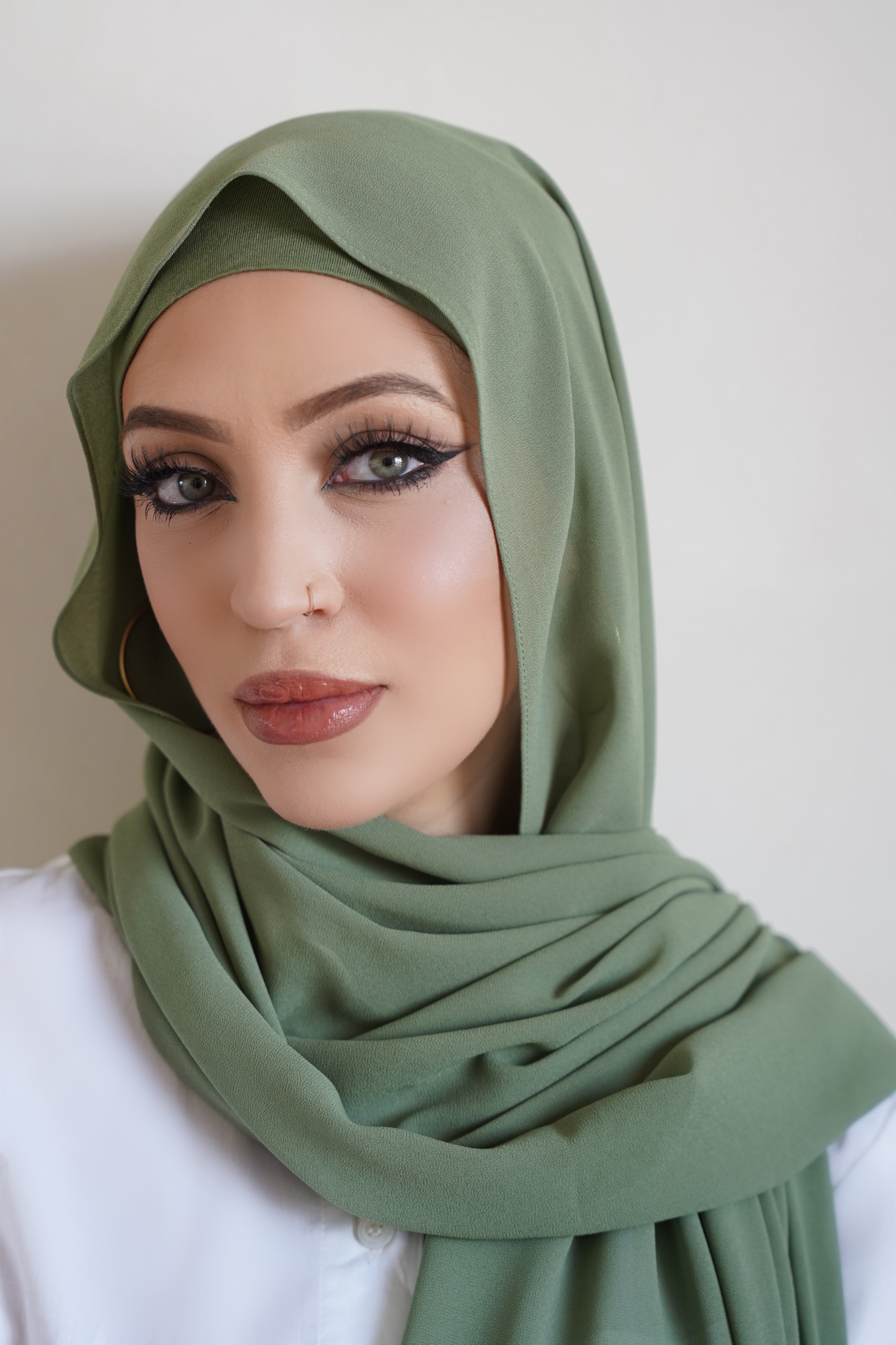 Elegant Chiffon Hijab Set by Amani - Soft & Breathable Muslim Scarf for Women - Perfect for Daily Wear, Prayer, and Special Occasions