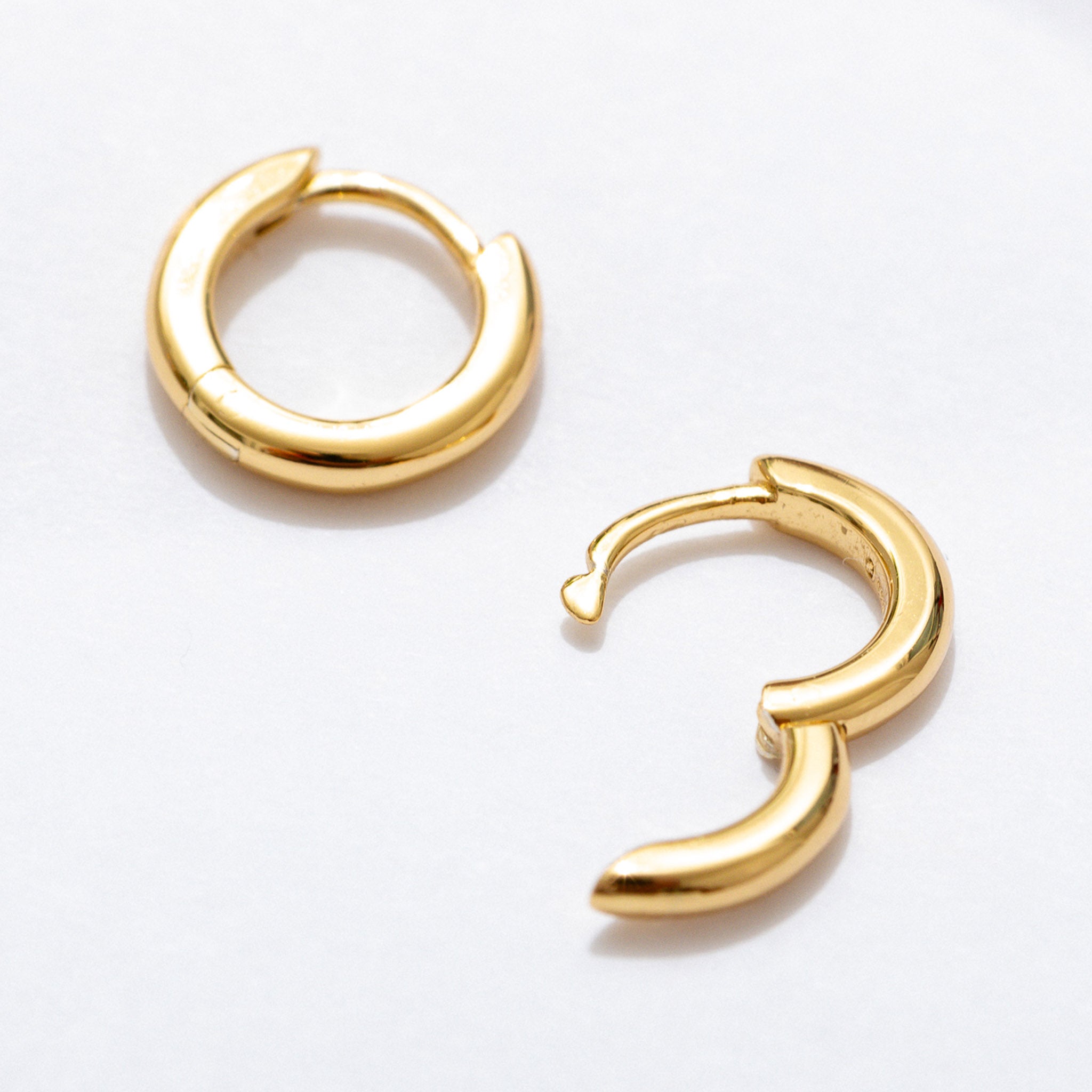 Margot Huggie Hoops - 14K Gold Plated Huggie Earrings for Women, Minimalist Hoop Earrings for Everyday Wear | Perfect for Gifts, Date Nights & Office Style