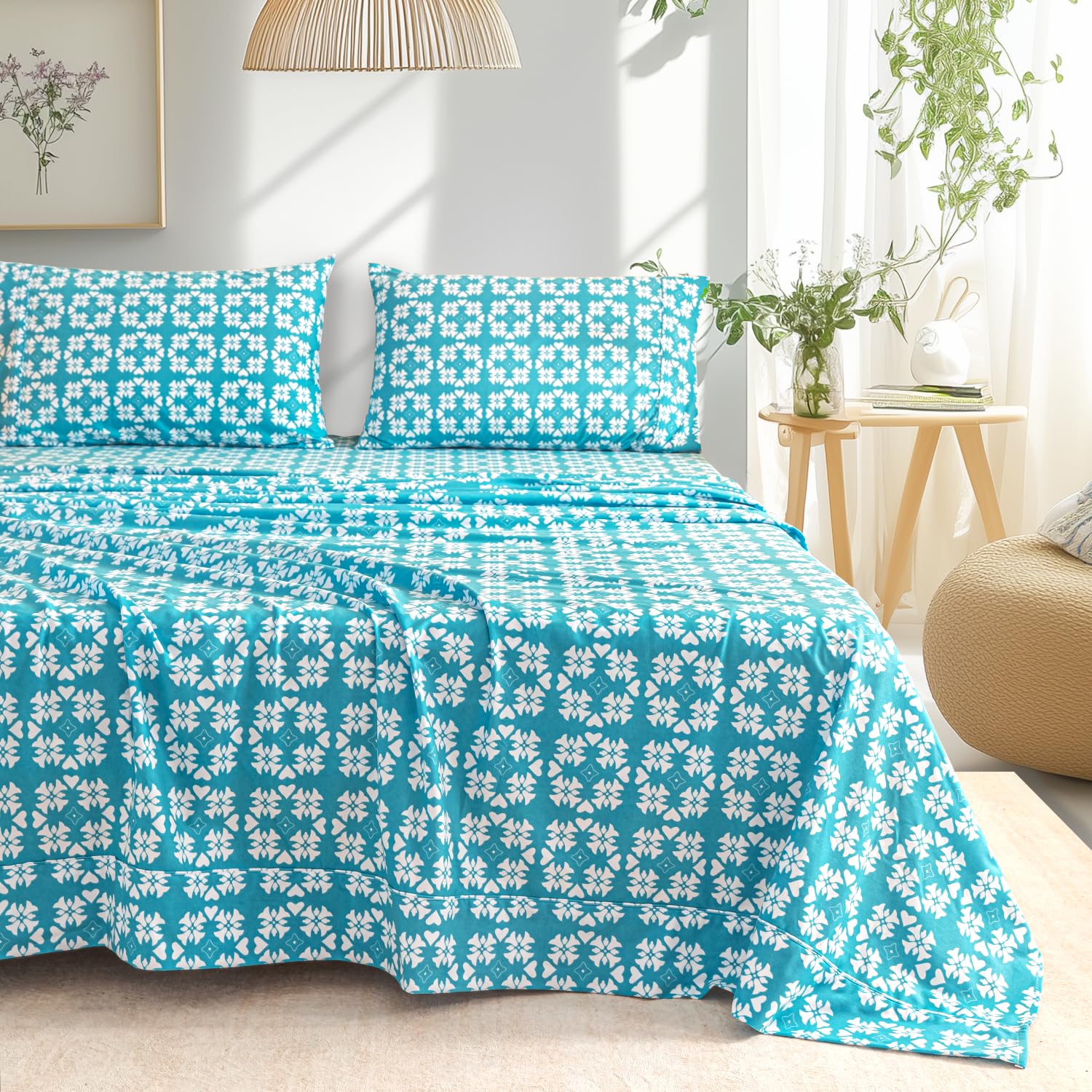 Ramesses Full Size Bed Sheet Set - 4 Piece Polyester Printed Microfiber Plush Flannel Bedding - Stain Resistant, Ultra Soft & Durable - Blue Bed Sheets for Cozy Winter Nights - Perfect for Guest Rooms, Dorms & Master Bedrooms