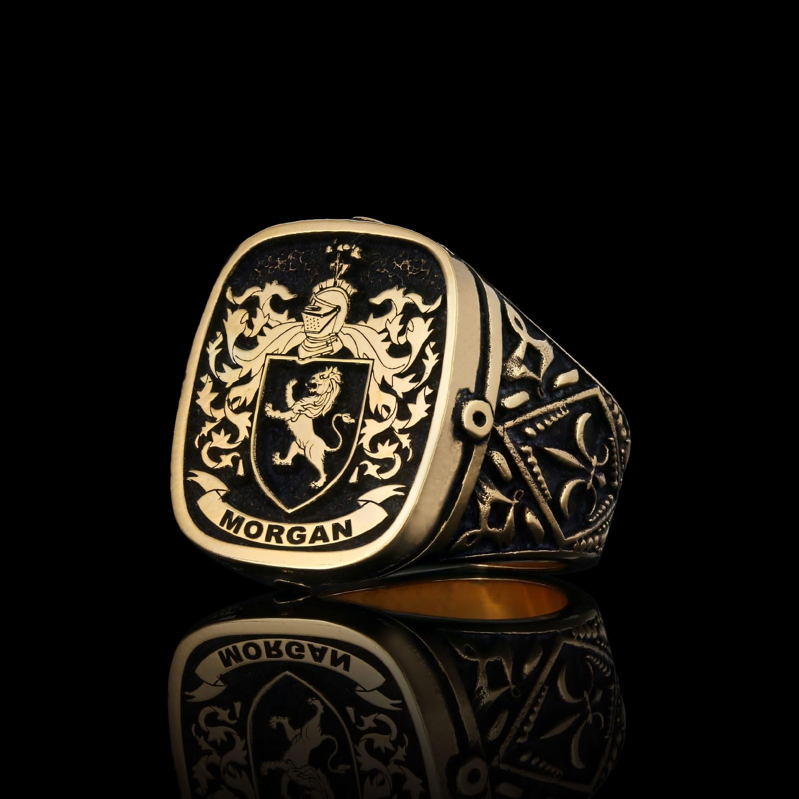 Customized Coat of Arms Family Crest Ring - Personalized Engraved Signet Ring for Men & Women - Unique Celtic Heritage Jewelry Gift for Weddings, Anniversaries & Family Heirlooms